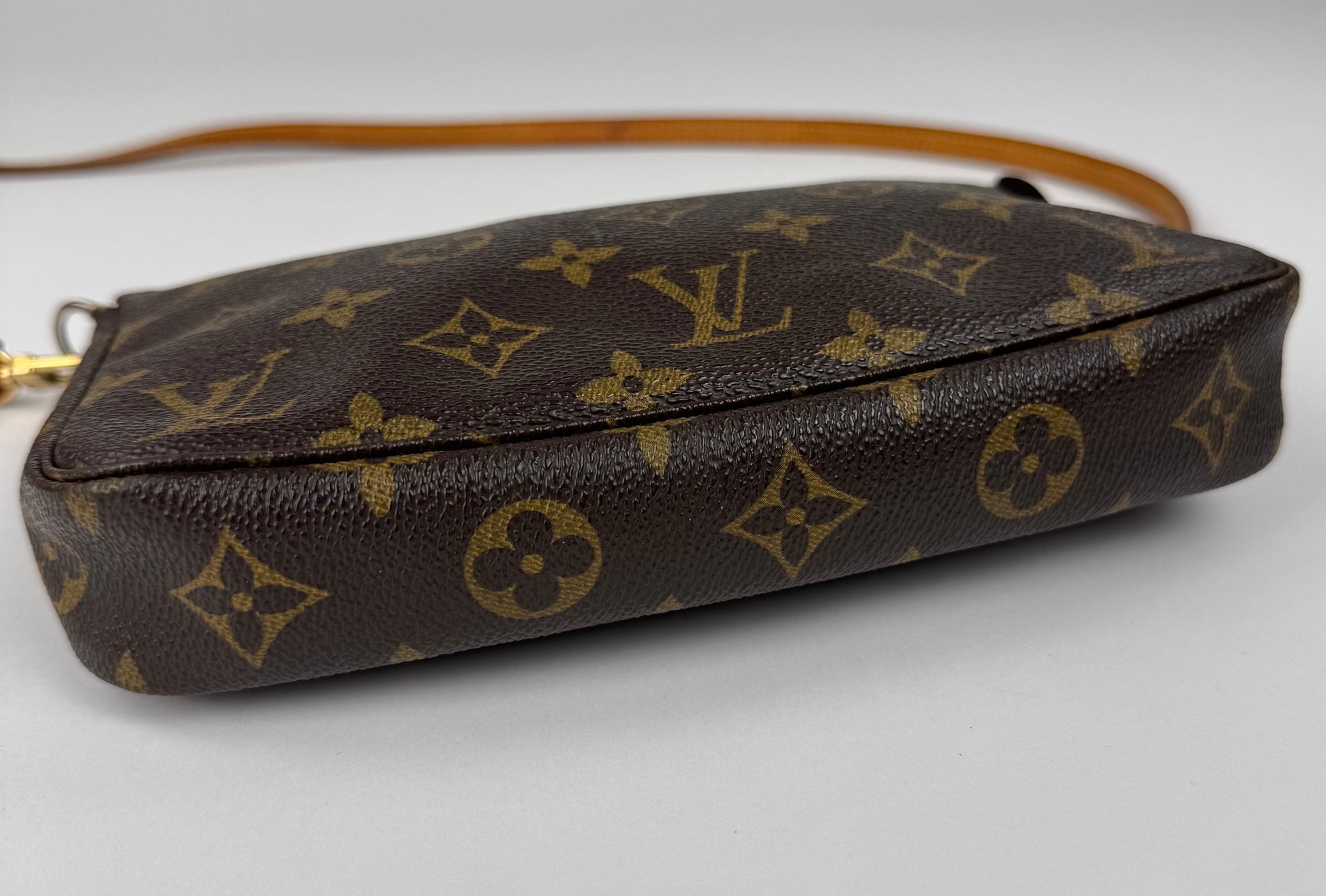 Louis Vuitton Pochette Accessories - respace.studio