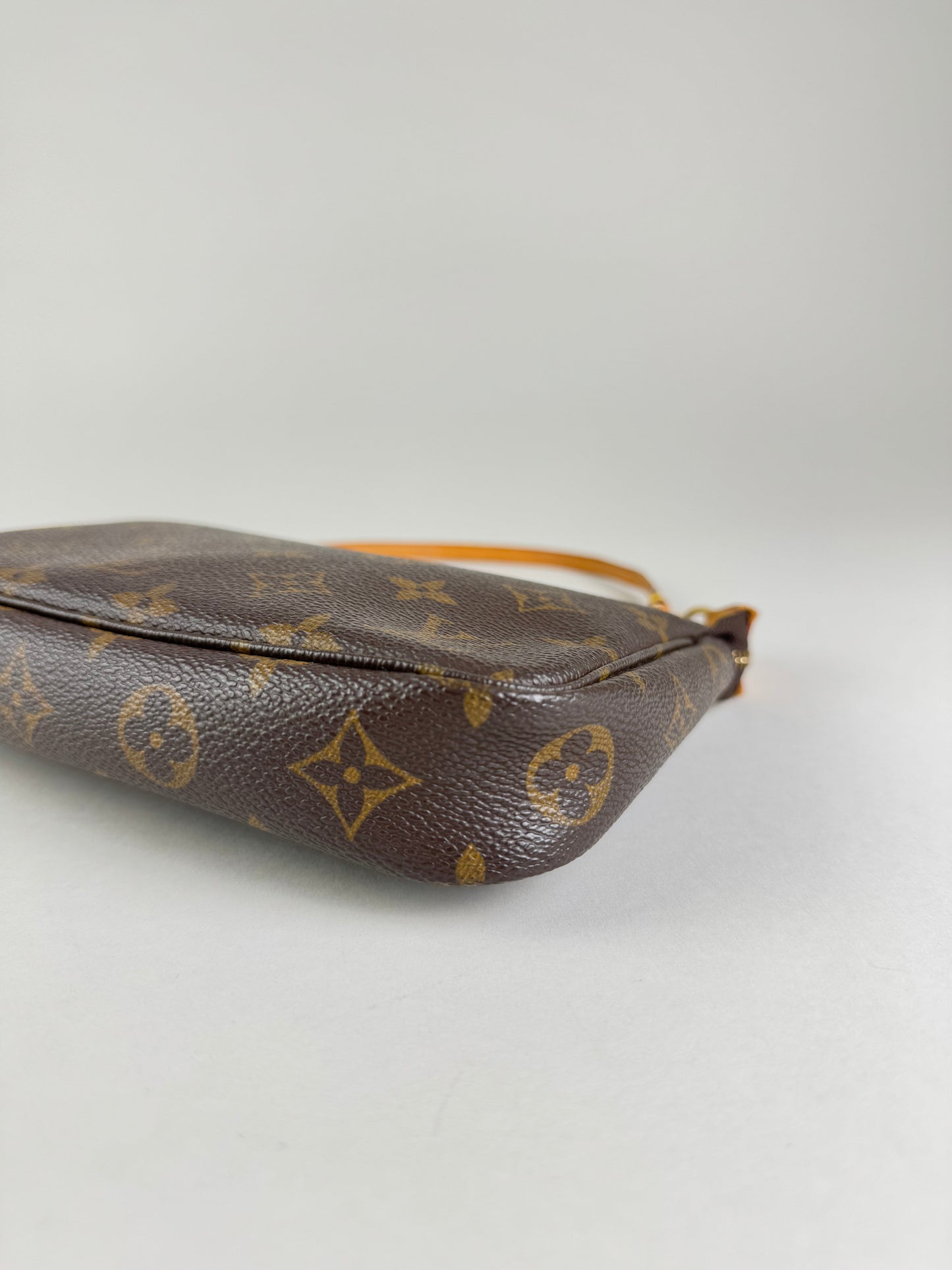 Louis Vuitton Pochette Accessories - respace.studio