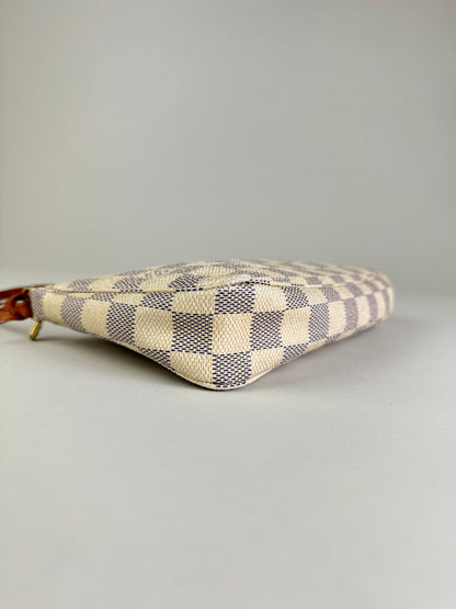 Louis Vuitton Pochette Accessories - respace.studio