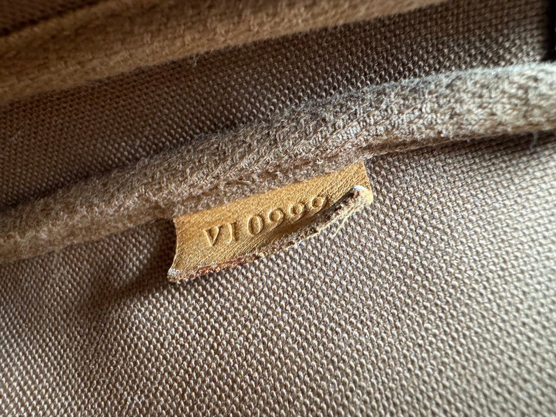 Louis Vuitton Pochette Accessories - respace.studio
