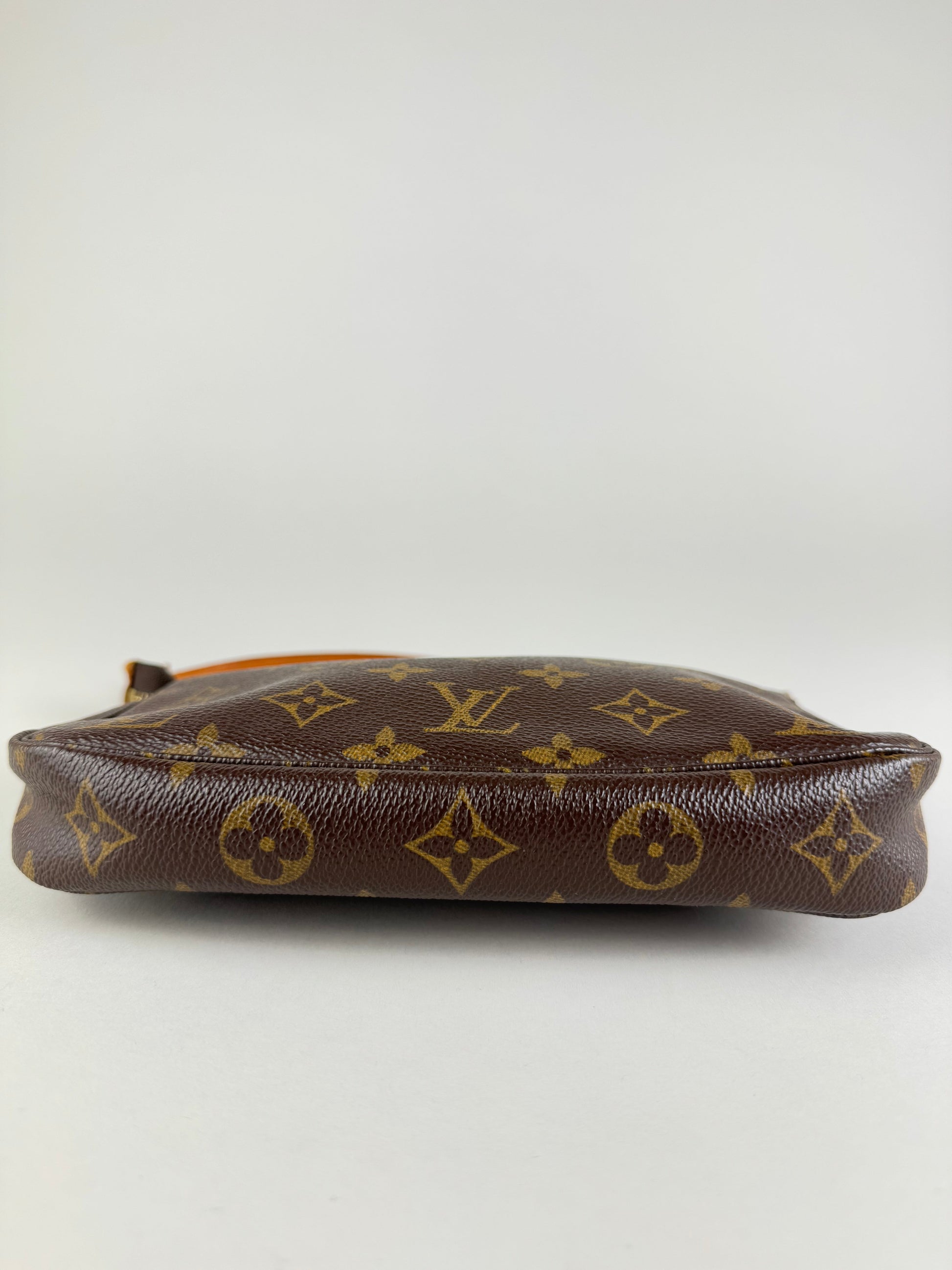 Louis Vuitton Pochette Accessories - respace.studio