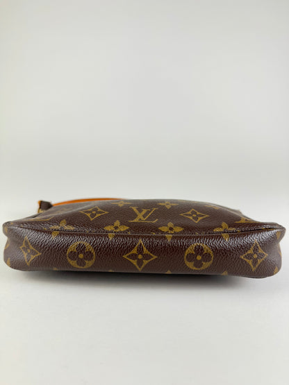 Louis Vuitton Pochette Accessories - respace.studio
