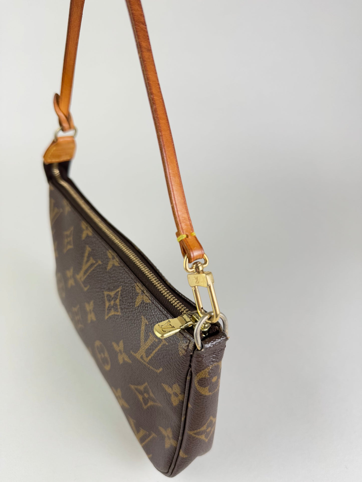 Louis Vuitton Pochette Accessories - respace.studio