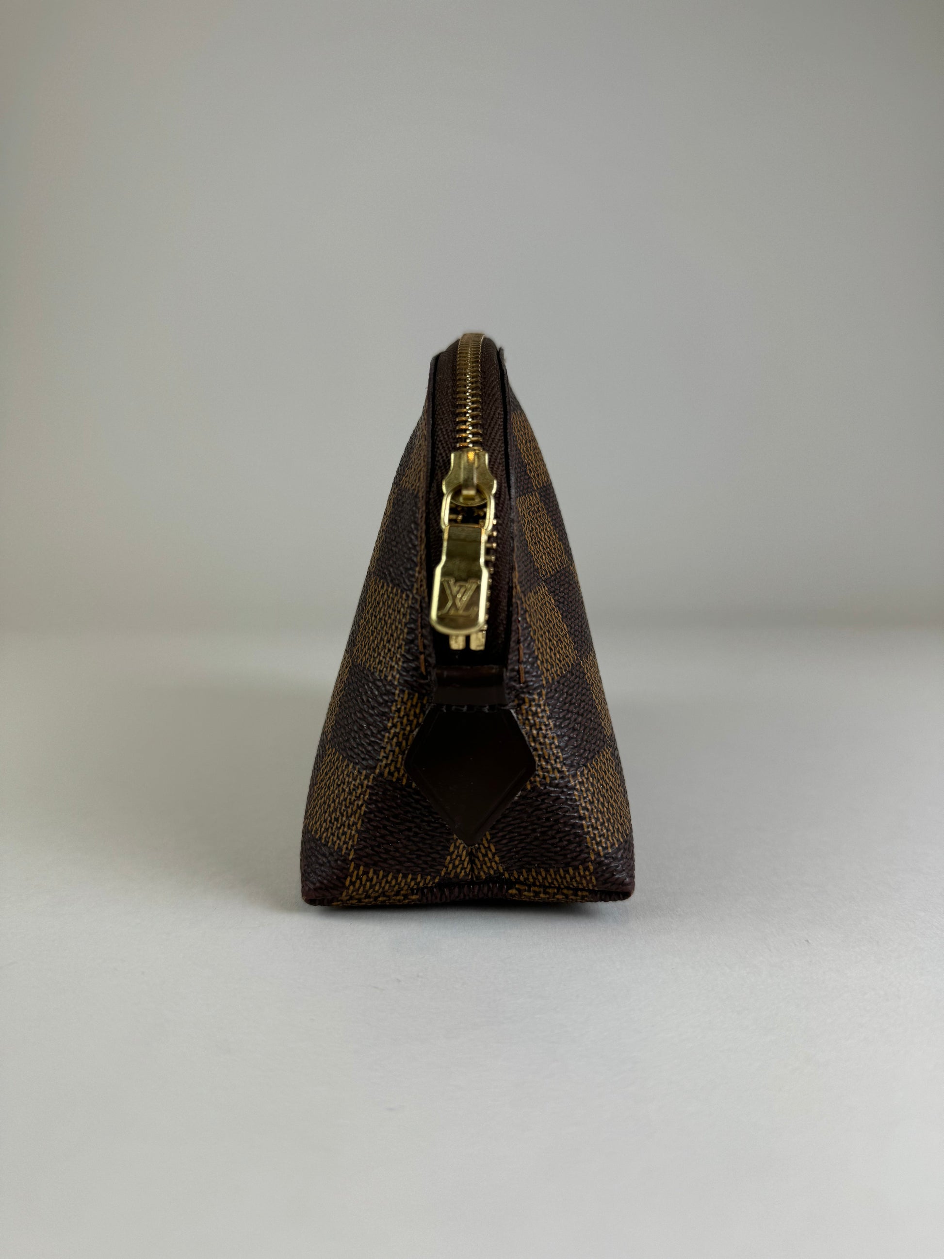 Louis Vuitton Pochette Cosmetics PM - respace.studio