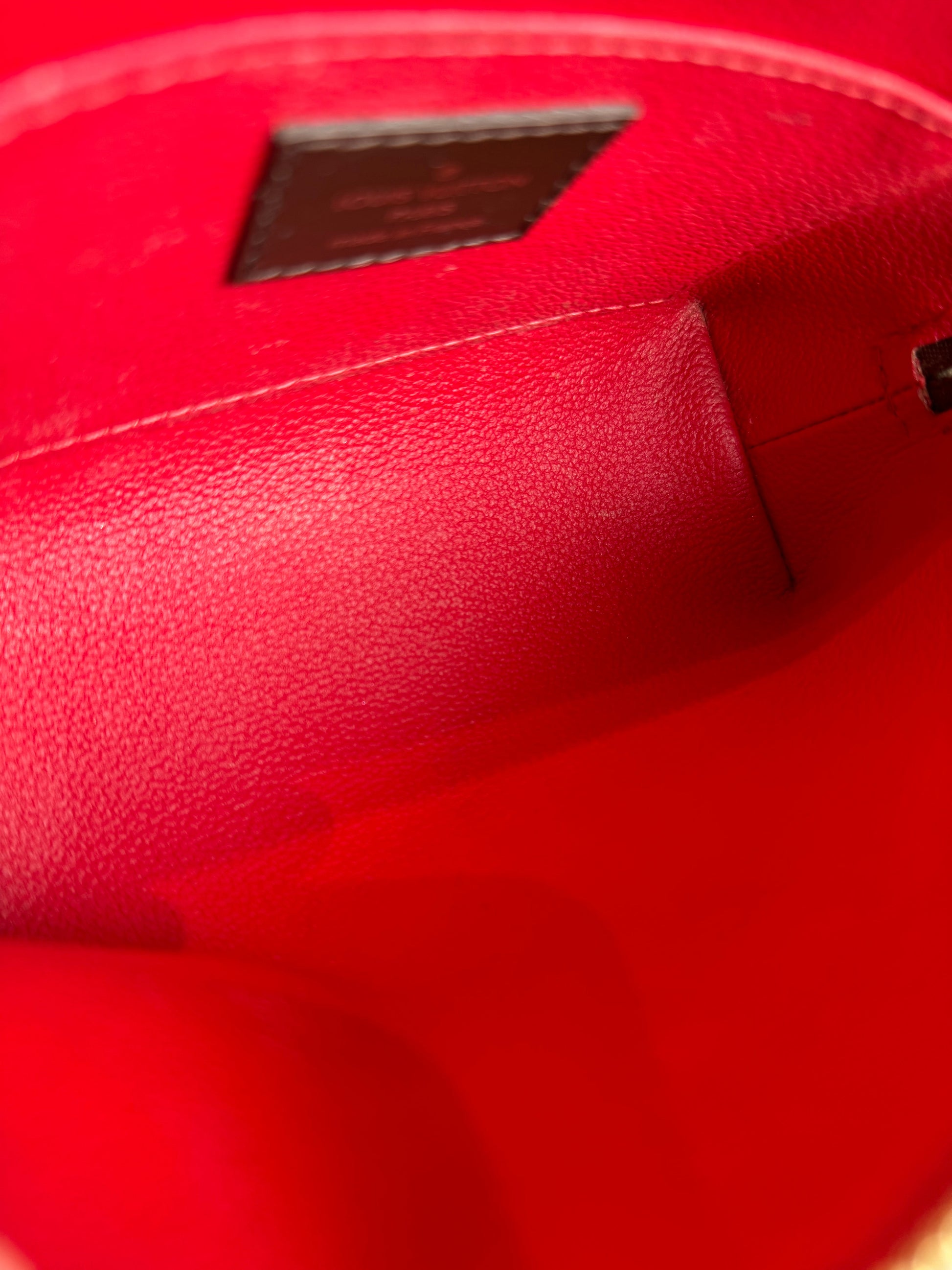 Louis Vuitton Pochette Cosmetics PM - respace.studio
