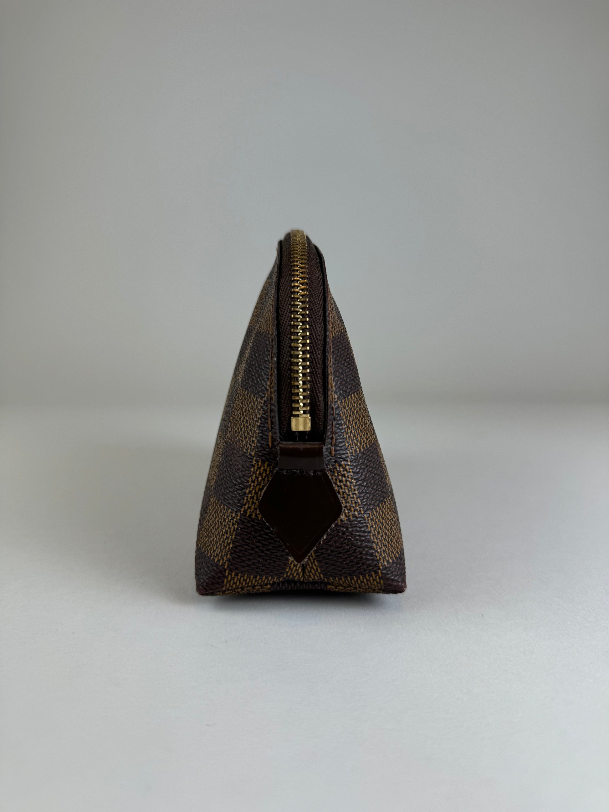Louis Vuitton Pochette Cosmetics PM - respace.studio