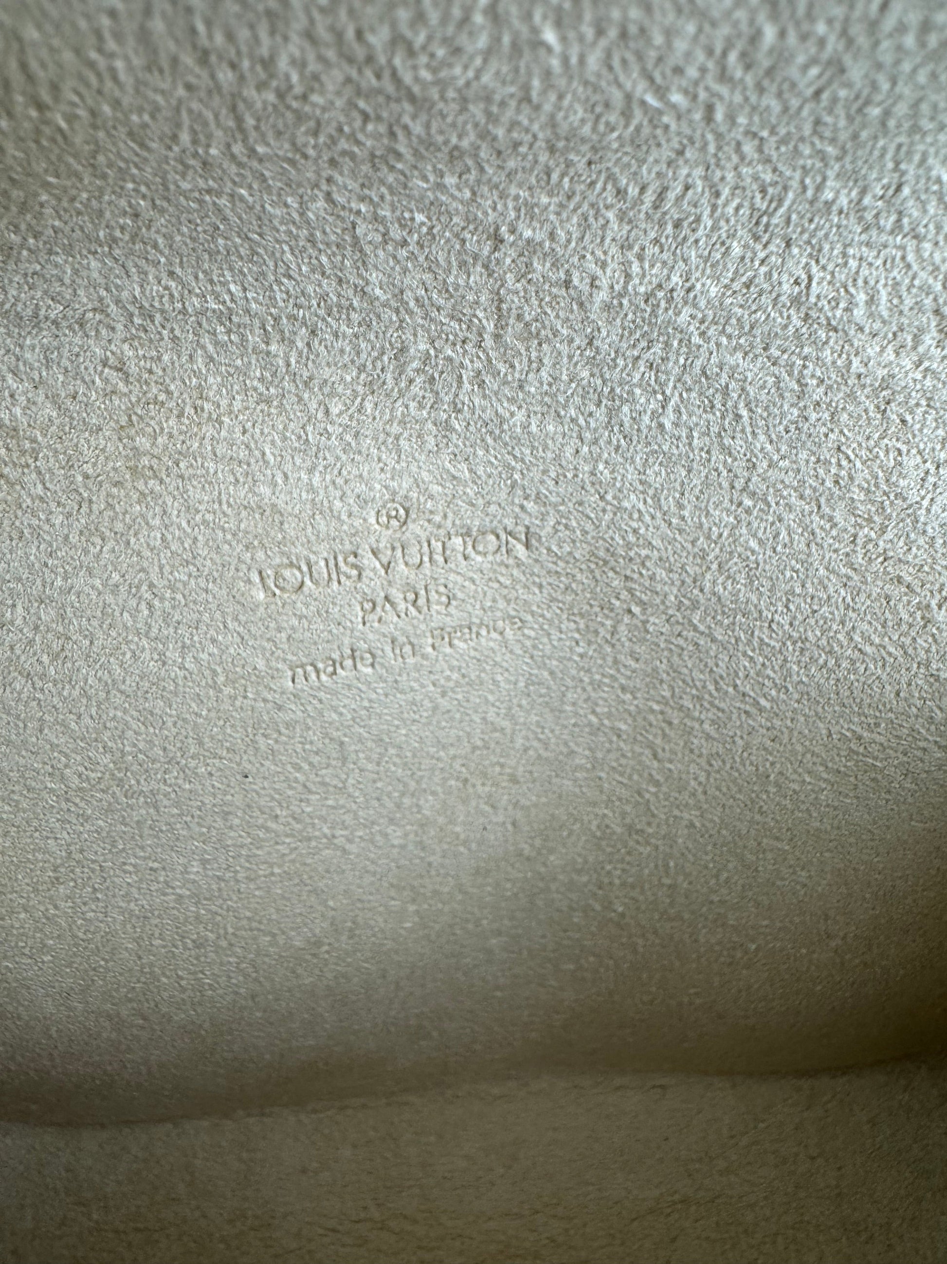 Louis Vuitton Pochette Florentine S - respace.studio