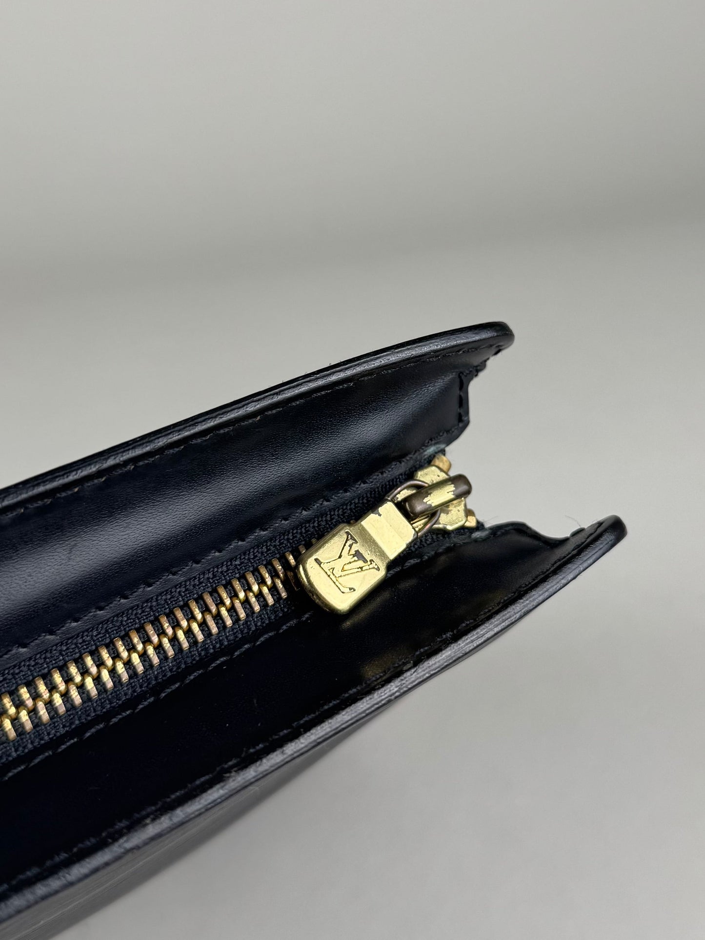 Louis Vuitton Pochette Homme Epi - respace.studio