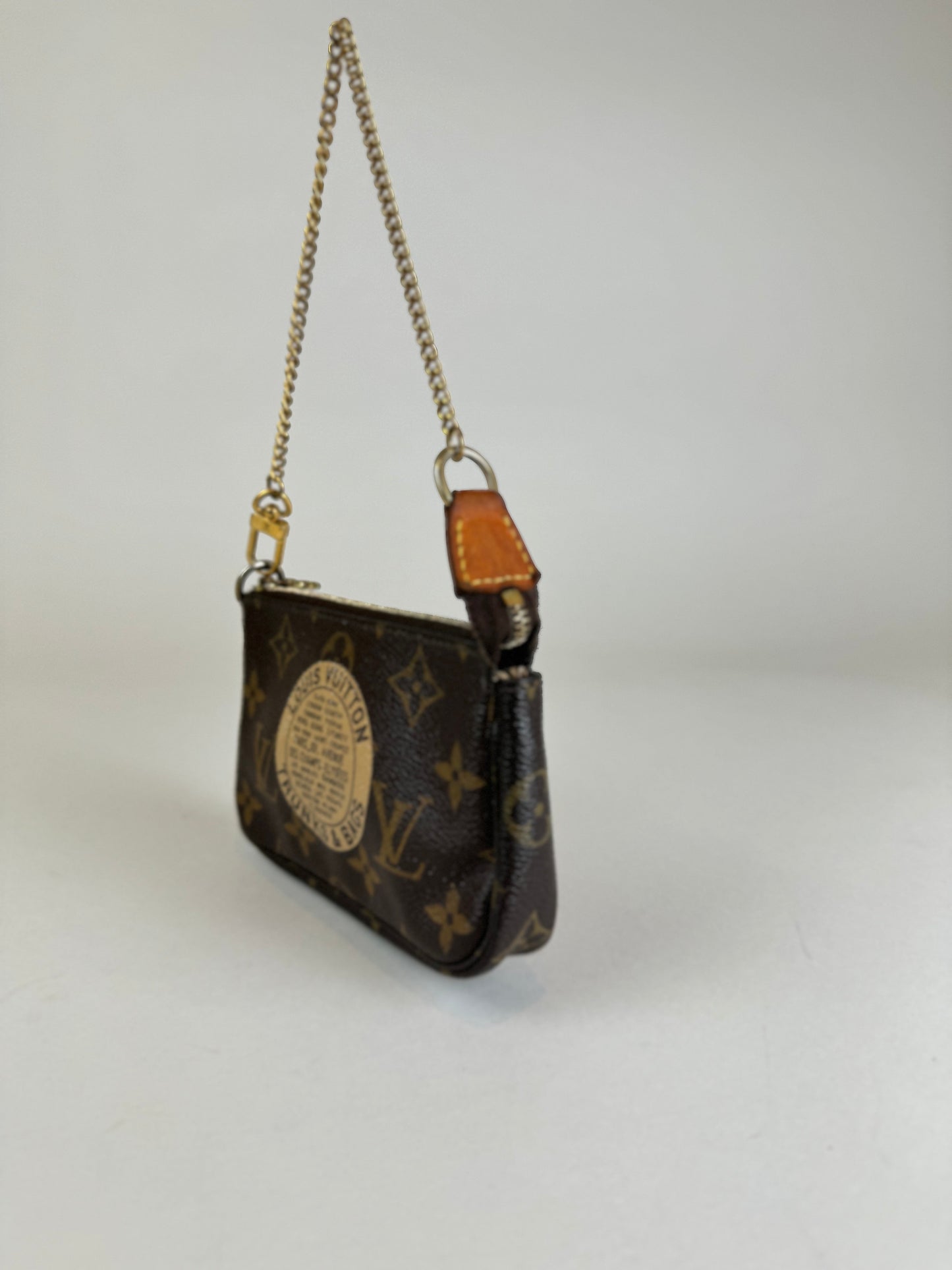 Louis Vuitton Pochette T&B - respace.studio