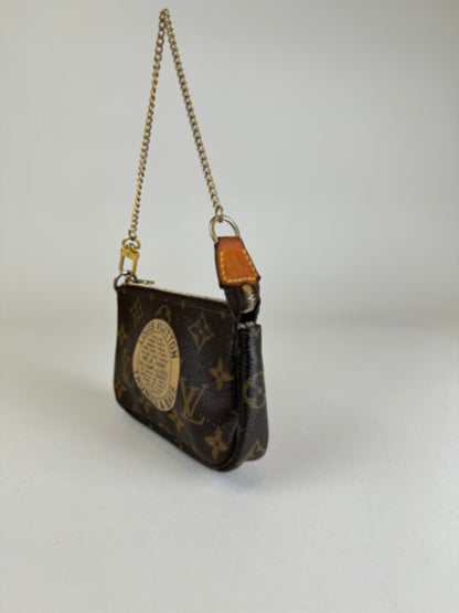 Louis Vuitton Pochette T&B - respace.studio
