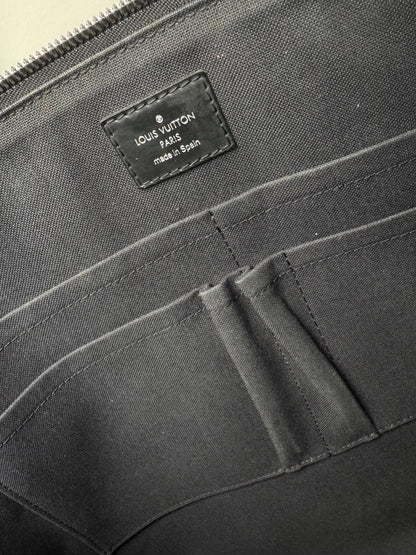 Louis Vuitton Porte-Documents Voyage - respace.studio