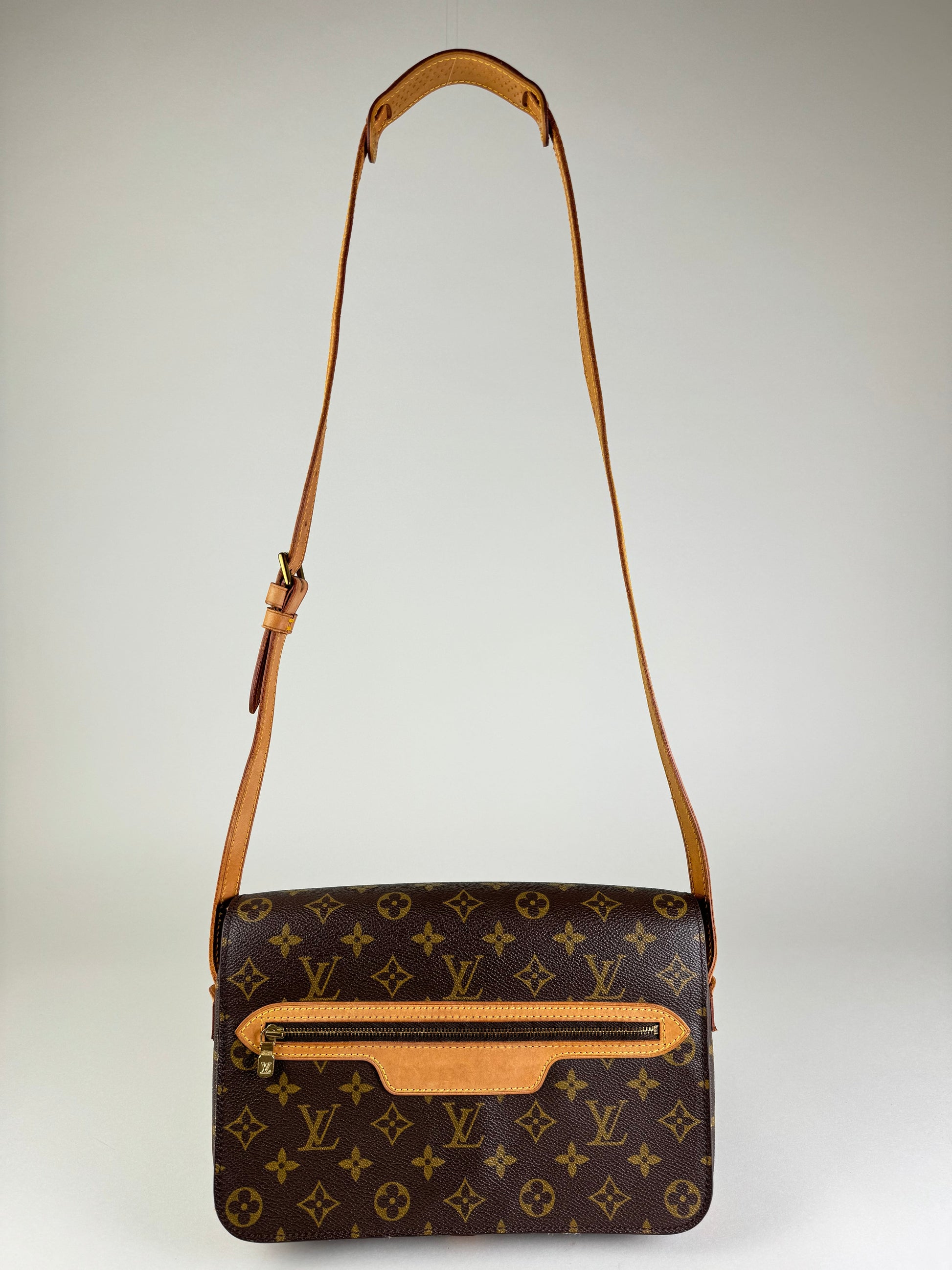 Louis Vuitton Saint Germain 27 - respace.studio
