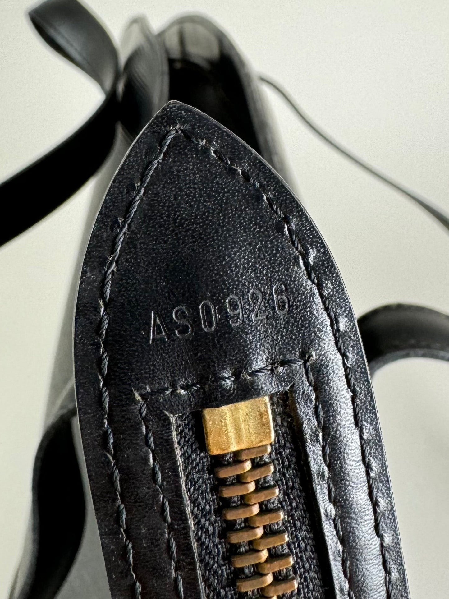 Louis Vuitton Saint Jaques - respace.studio