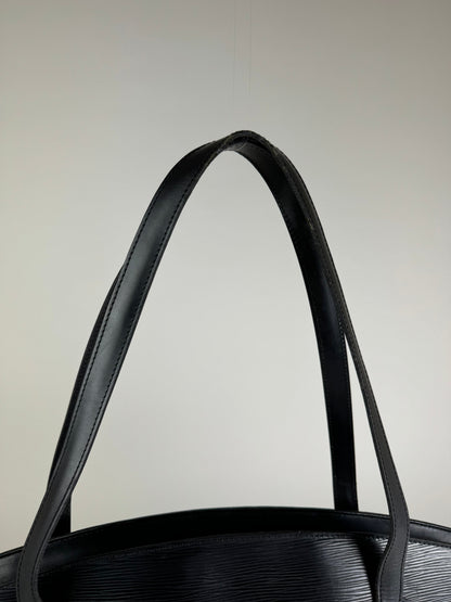 Louis Vuitton Saint Jaques - respace.studio