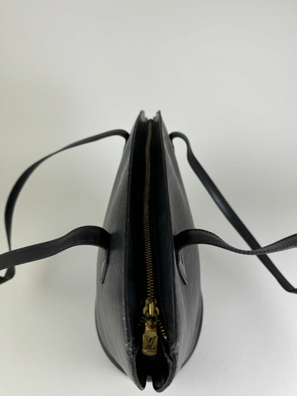 Louis Vuitton Saint Jaques - respace.studio