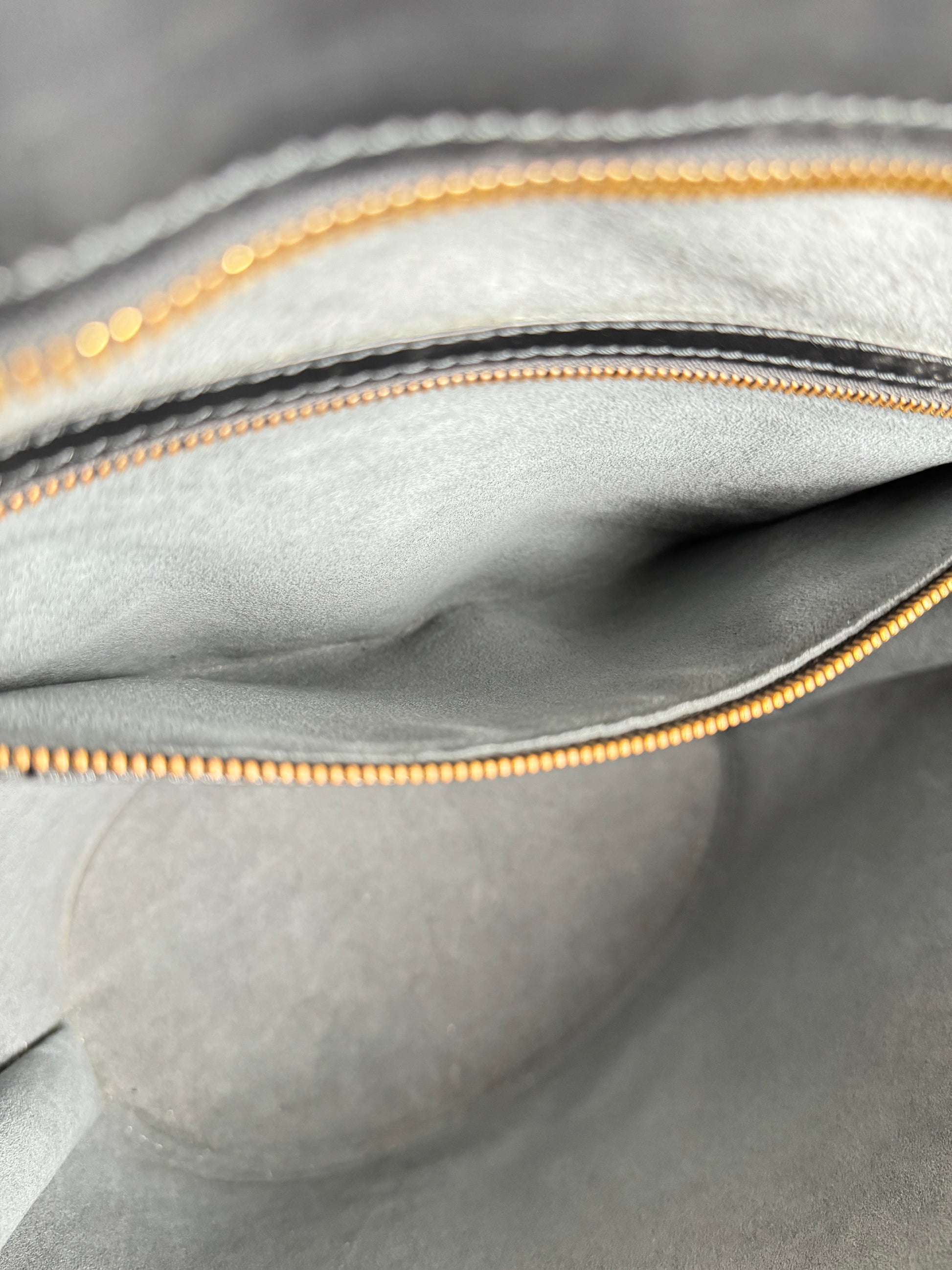 Louis Vuitton Saint Jaques - respace.studio