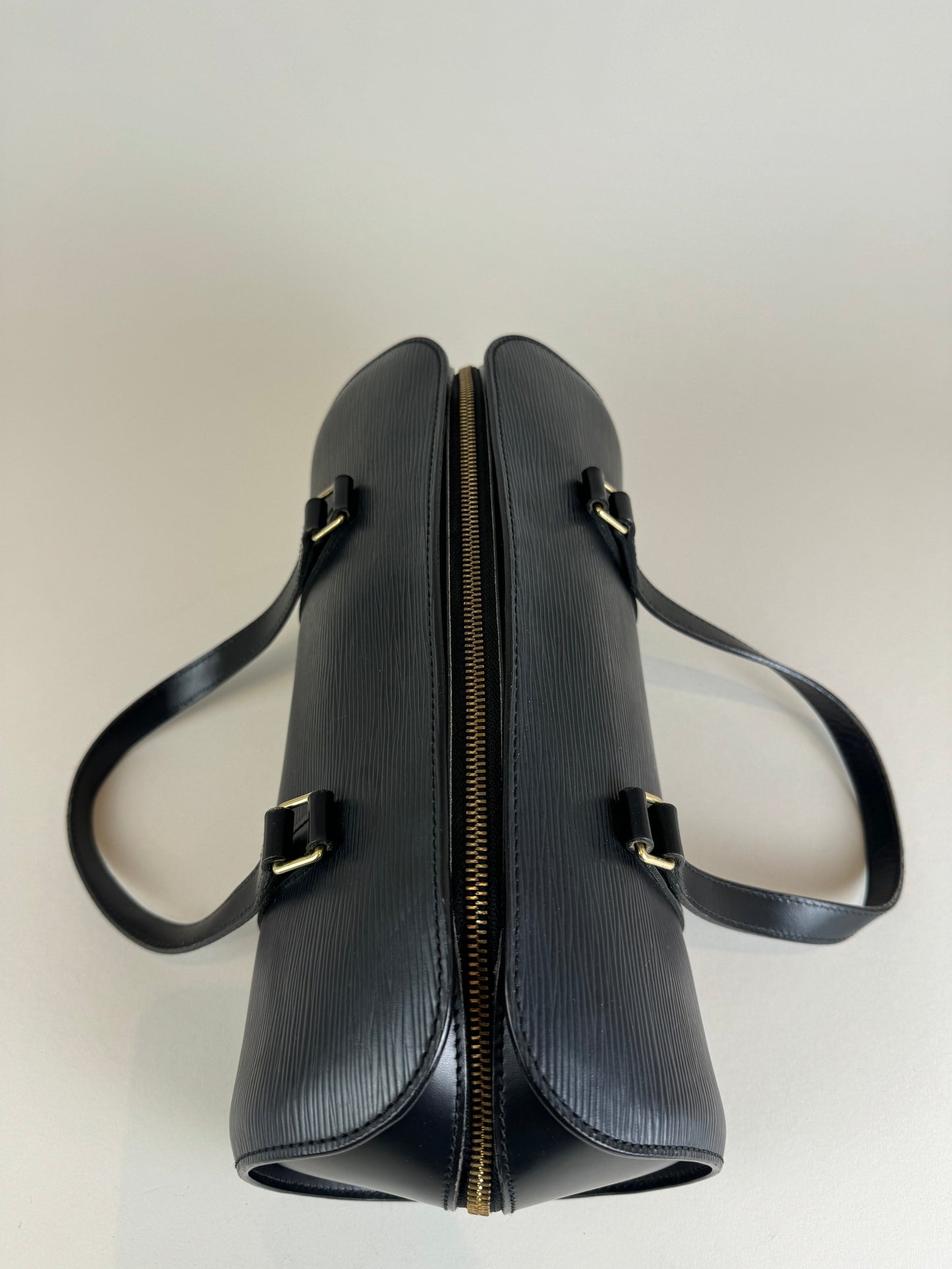 Louis Vuitton Soufflot - respace.studio