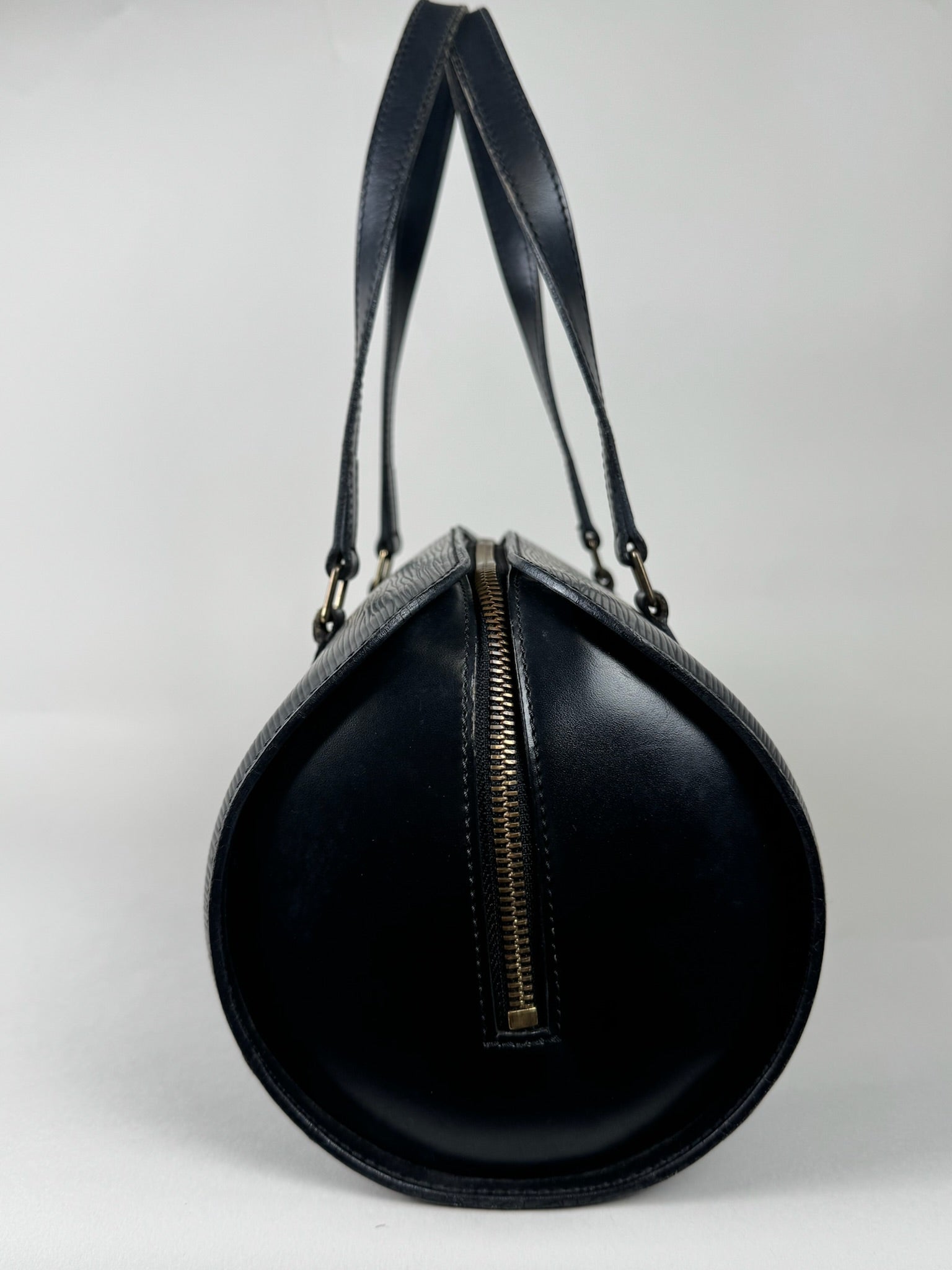 Louis Vuitton Soufflot Epi - respace.studio