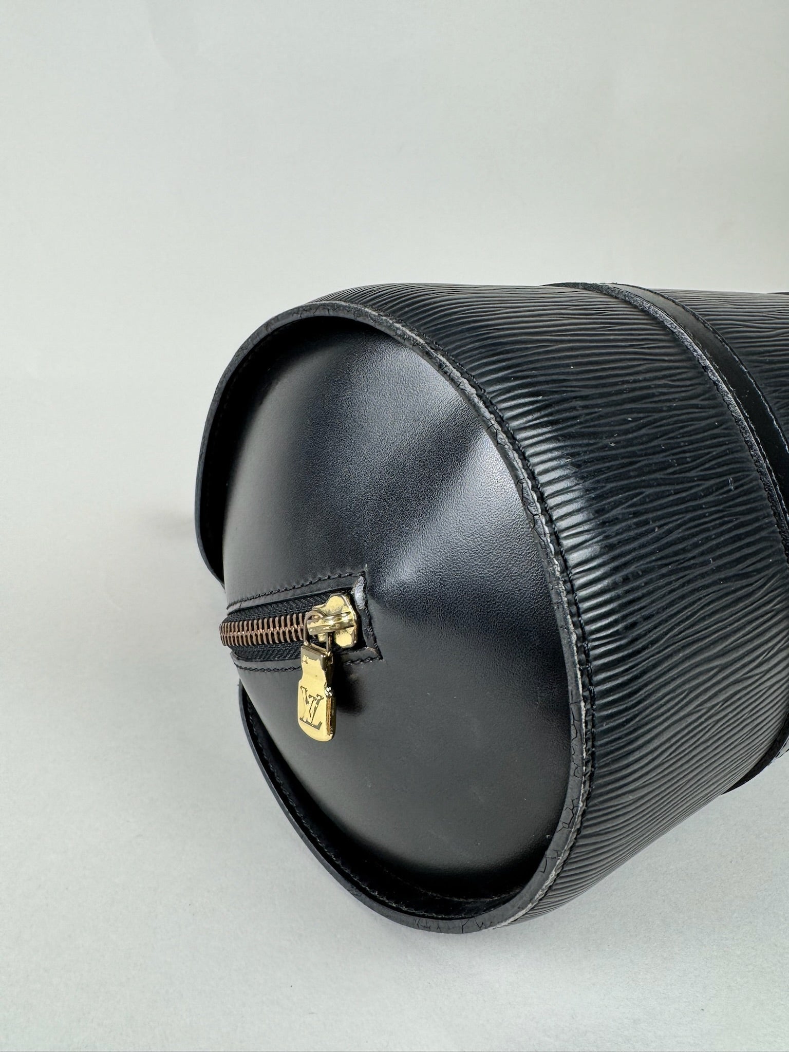 Louis Vuitton Soufflot Epi - respace.studio