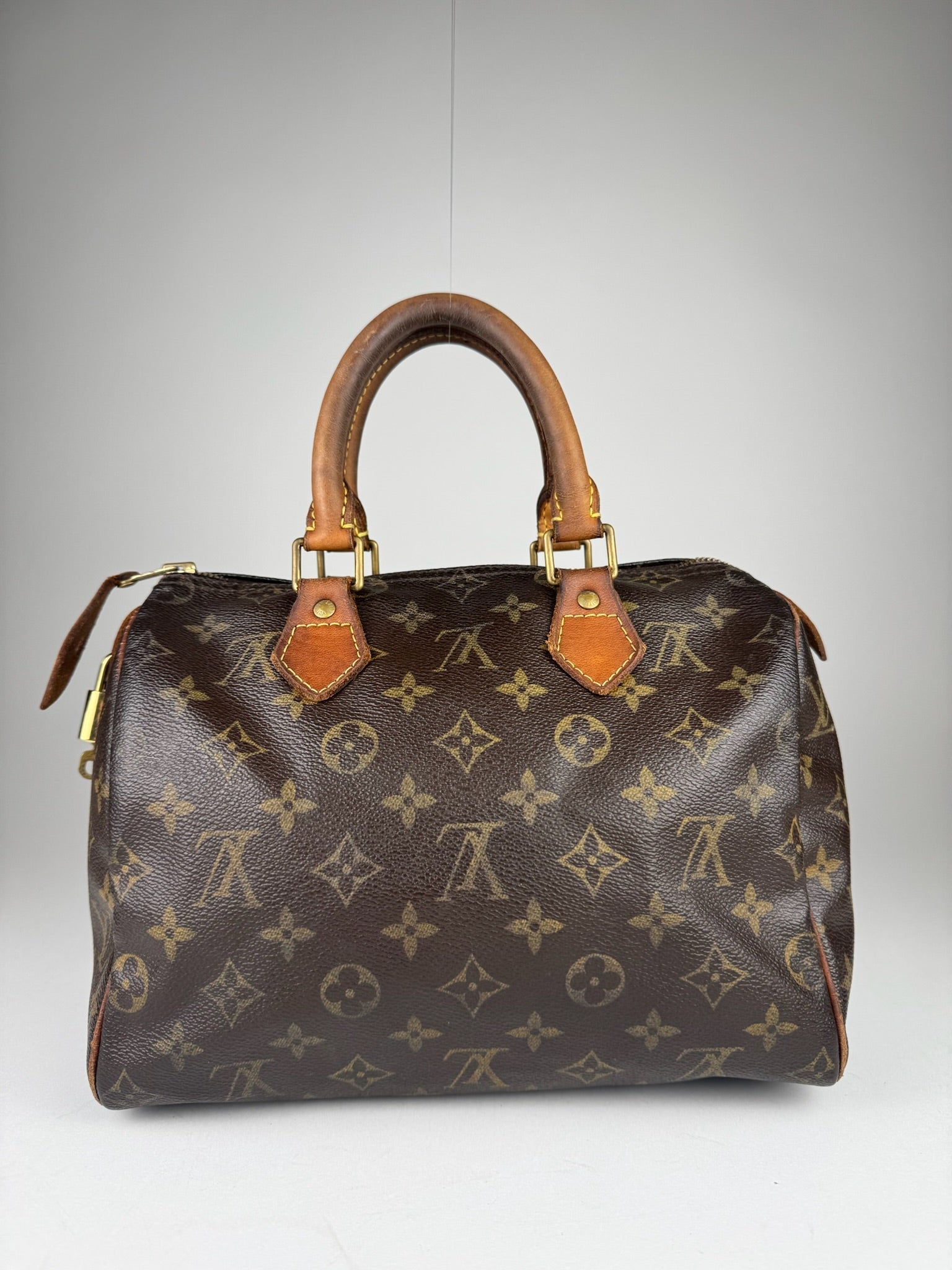 Louis Vuitton Speedy 25 - respace.studio