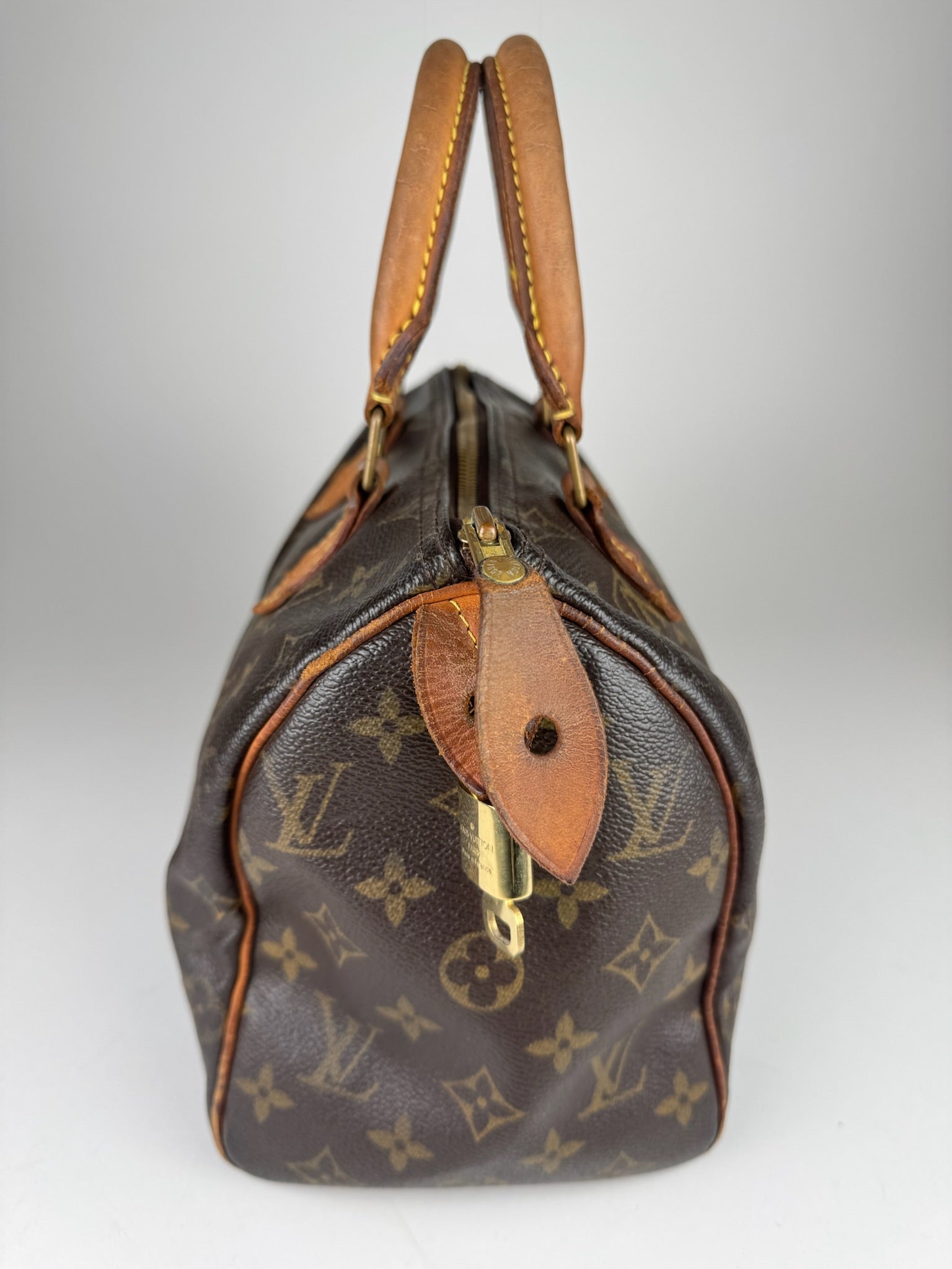 Louis Vuitton Speedy 25 - respace.studio