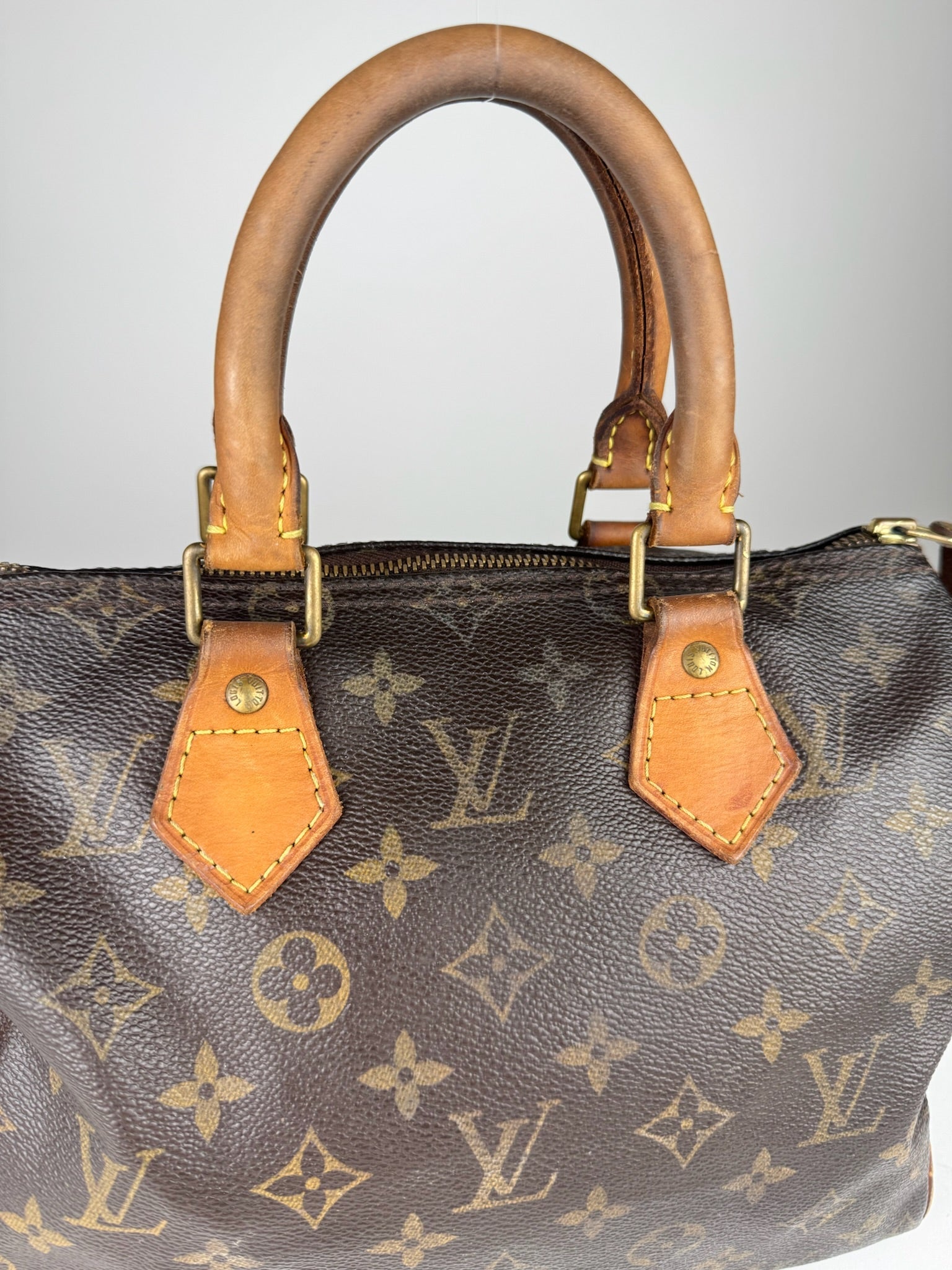Louis Vuitton Speedy 25 - respace.studio