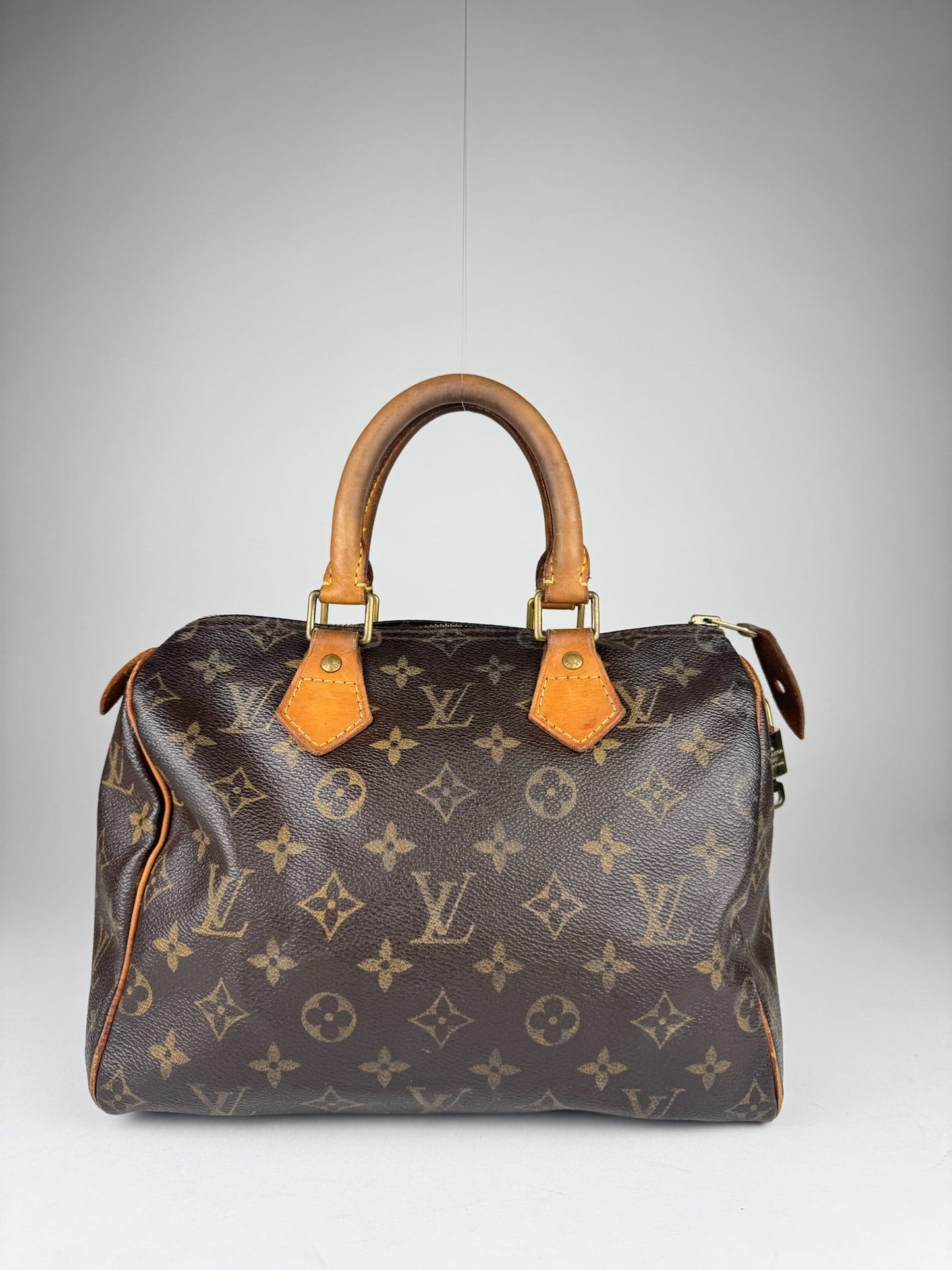 Louis Vuitton Speedy 25 - respace.studio