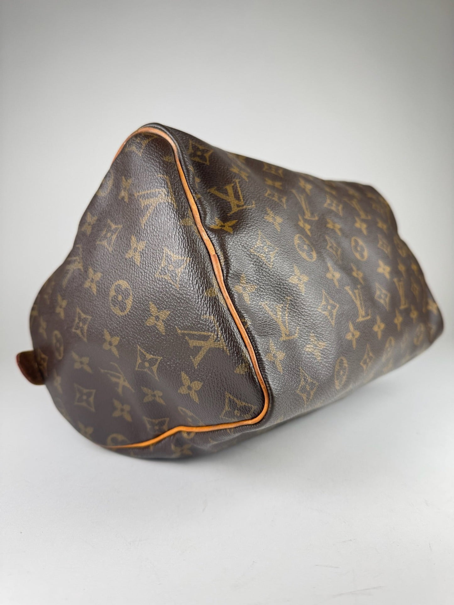 Louis Vuitton Speedy 30 - respace.studio