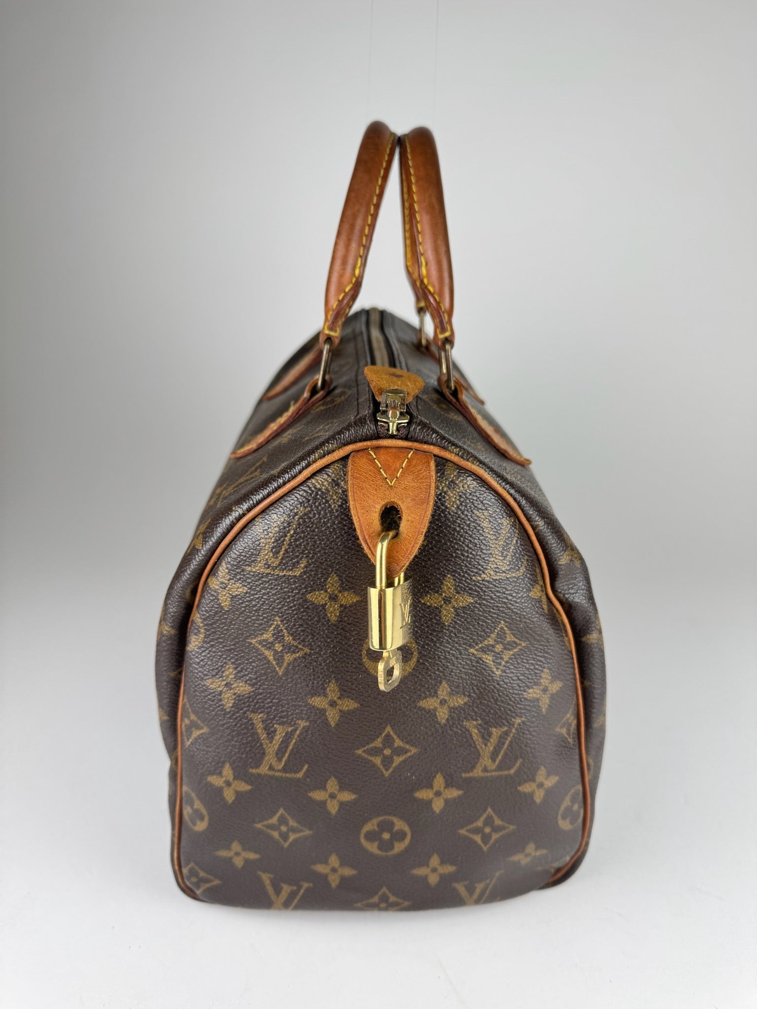 Louis Vuitton Speedy 30 - respace.studio