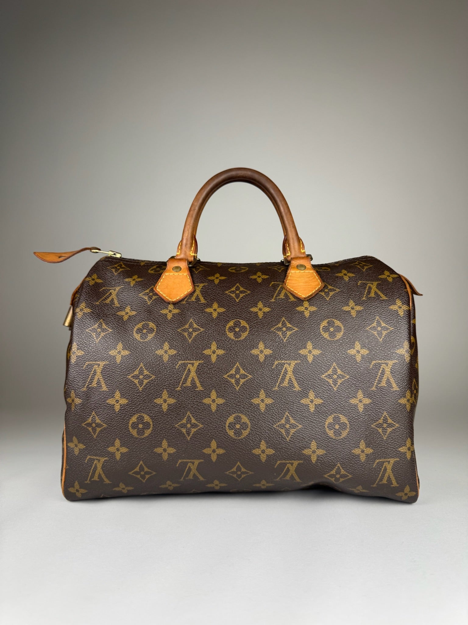 Louis Vuitton Speedy 30 - respace.studio