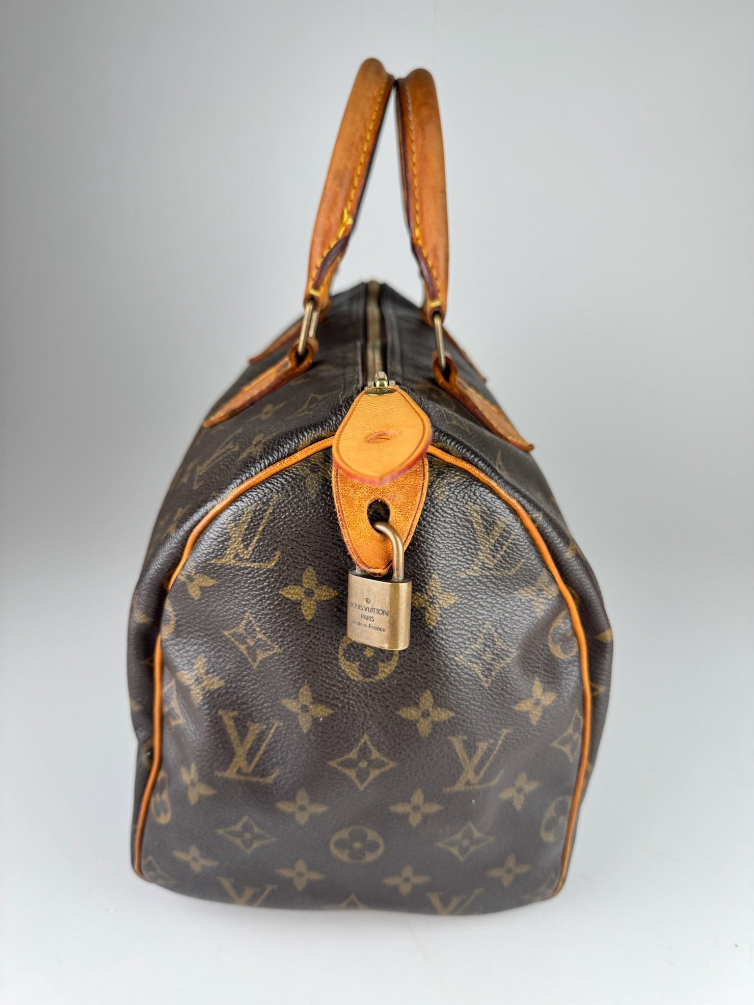 Louis Vuitton Speedy 30 - respace.studio