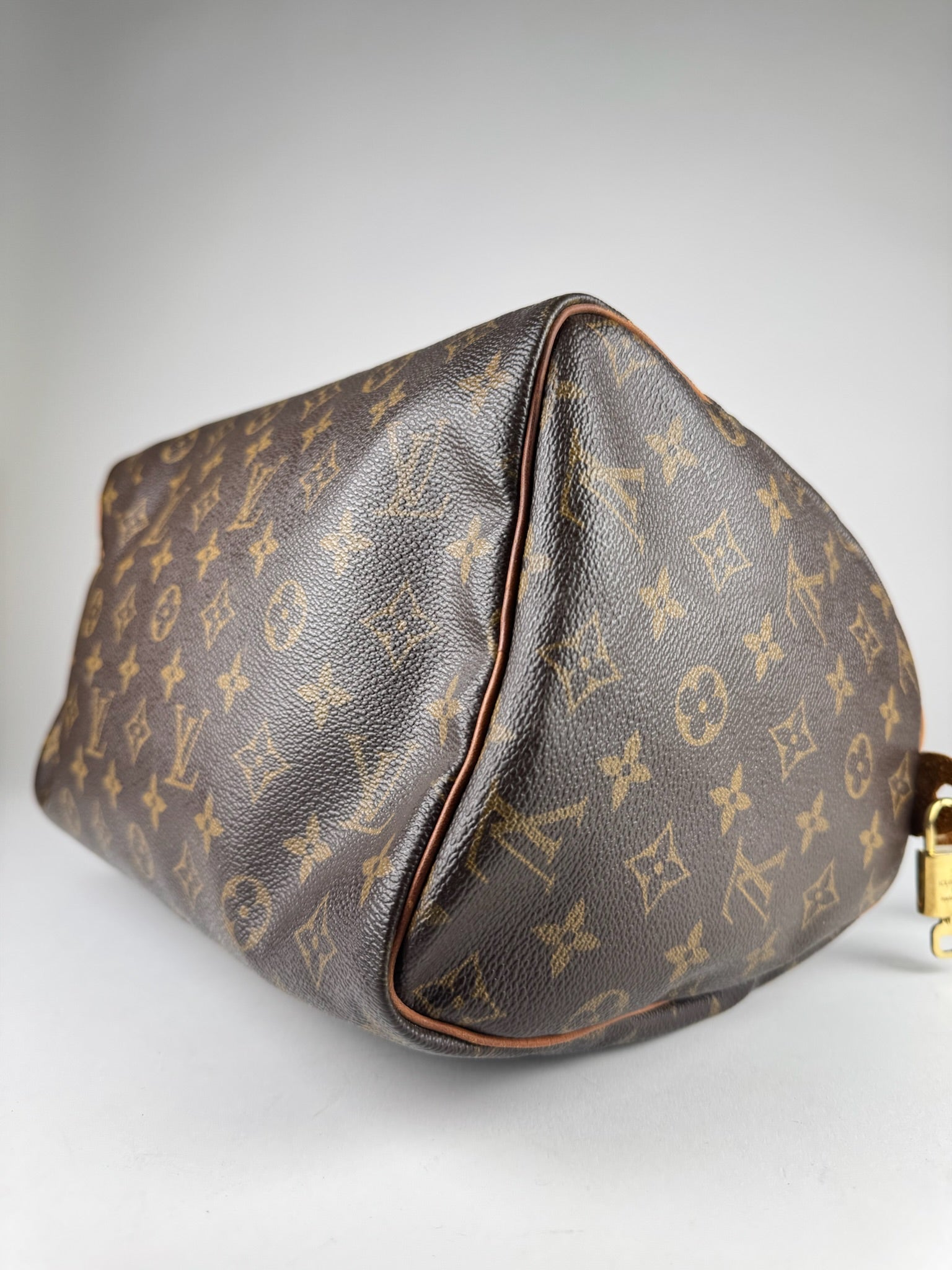 Louis Vuitton Speedy 30 - respace.studio