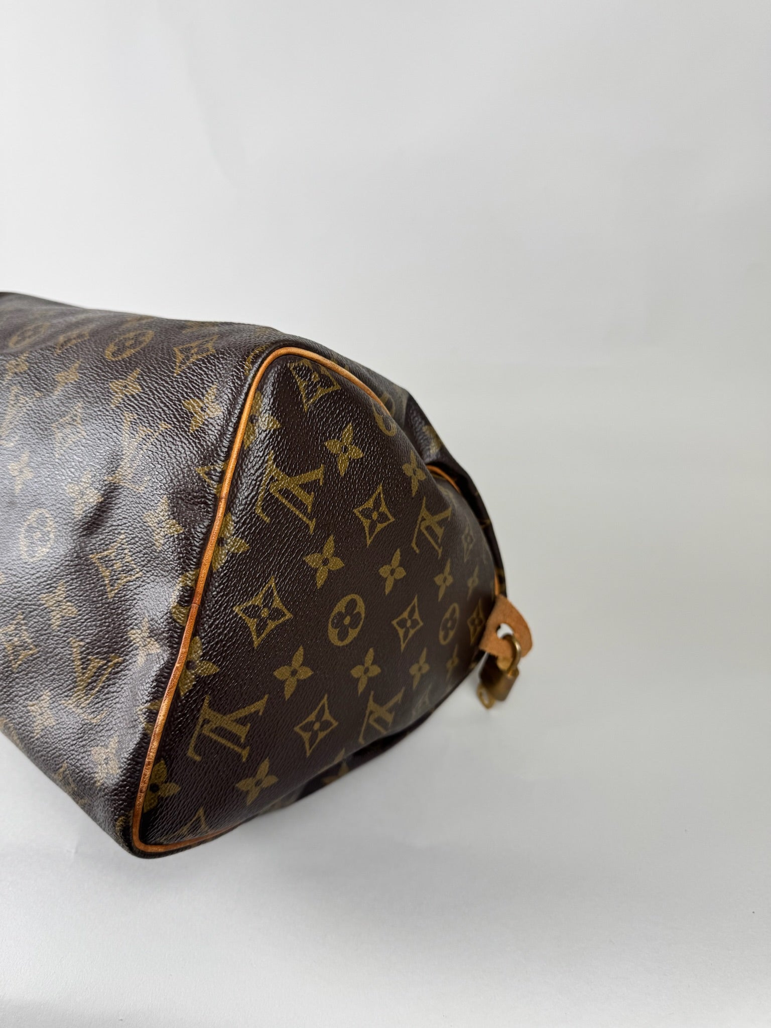 Louis Vuitton Speedy 30 - respace.studio