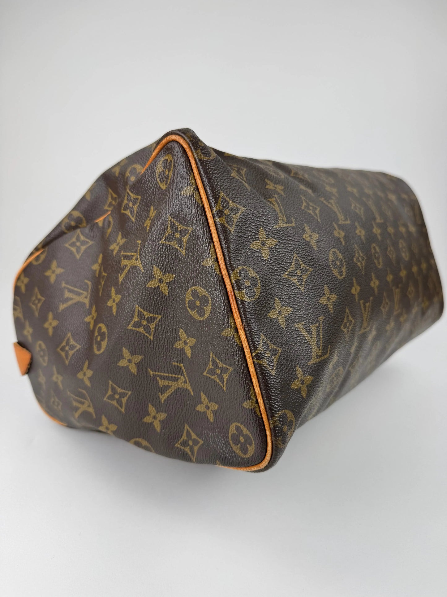 Louis Vuitton Speedy 40 - respace.studio