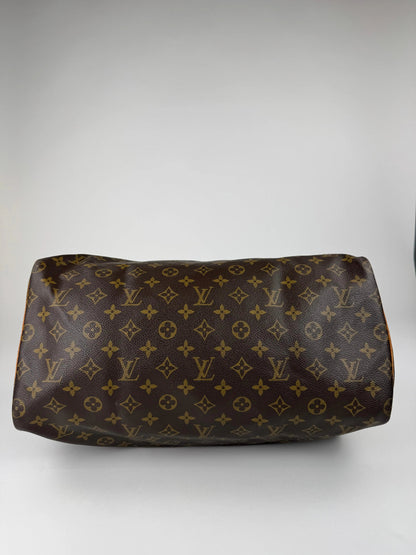 Louis Vuitton Speedy 40 - respace.studio