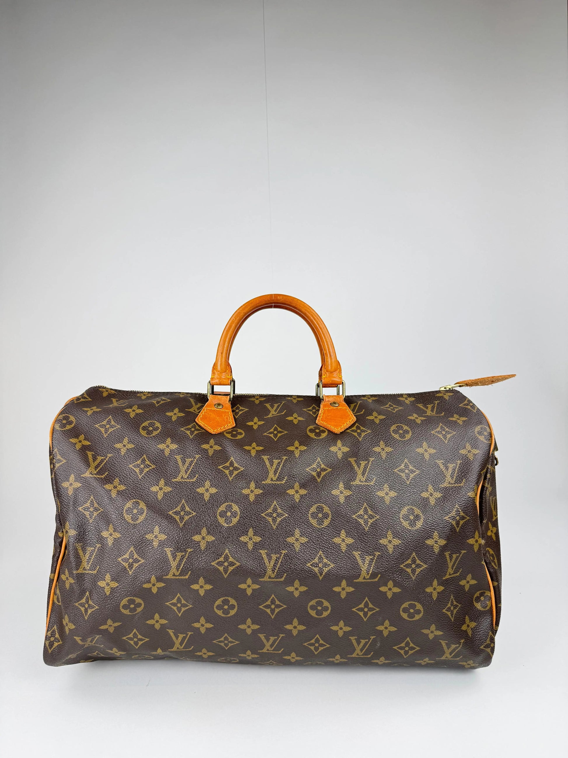 Louis Vuitton Speedy 40 - respace.studio