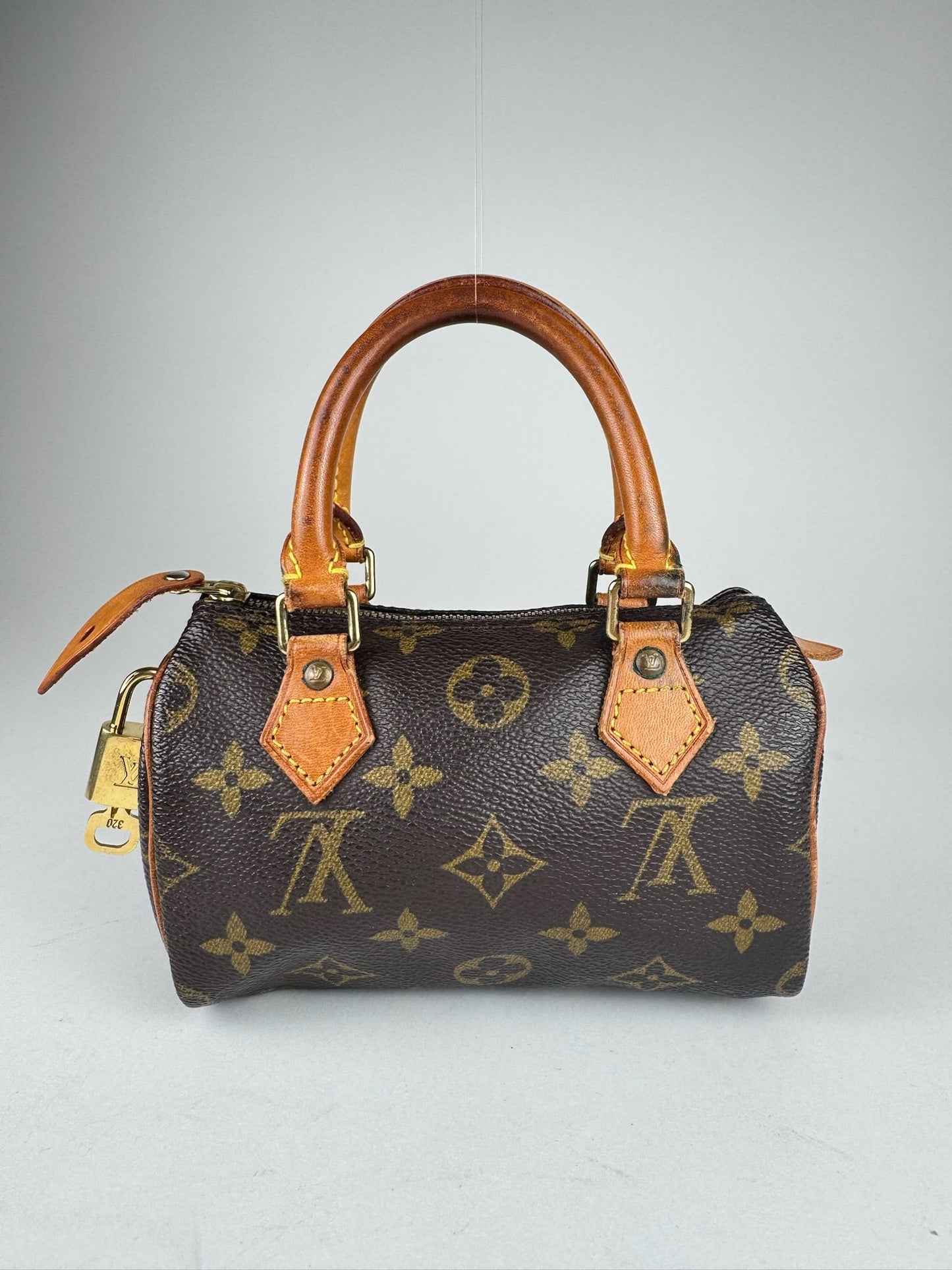 Louis Vuitton Speedy Nano - respace.studio