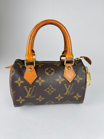 Louis Vuitton Speedy Nano - respace.studio
