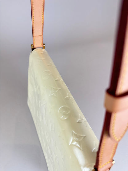 Louis Vuitton Thompson Vernis - respace.studio