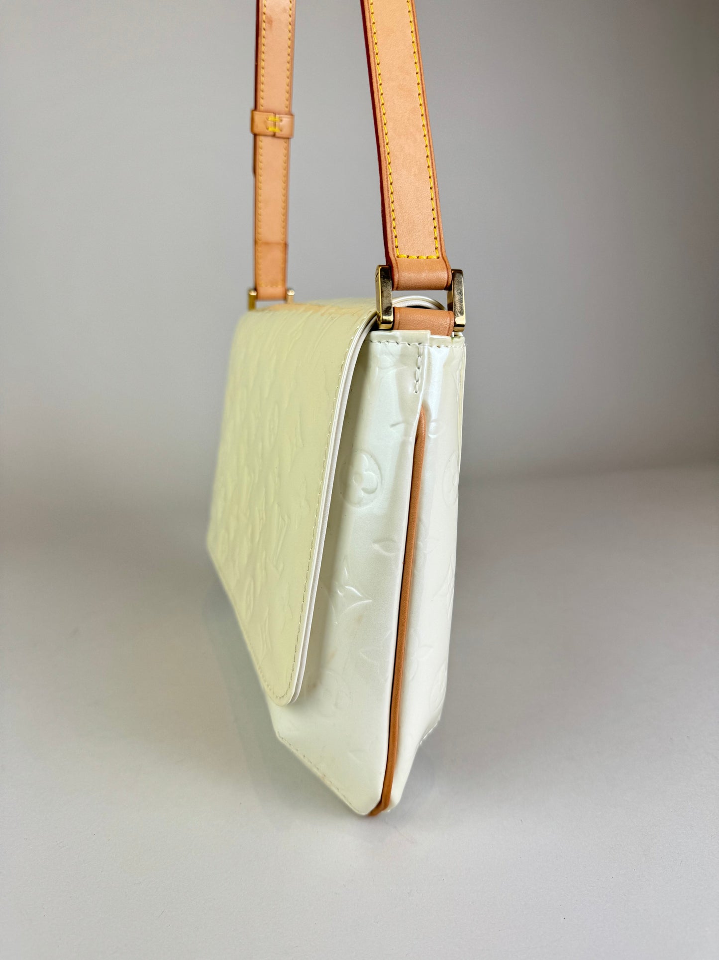 Louis Vuitton Thompson Vernis - respace.studio