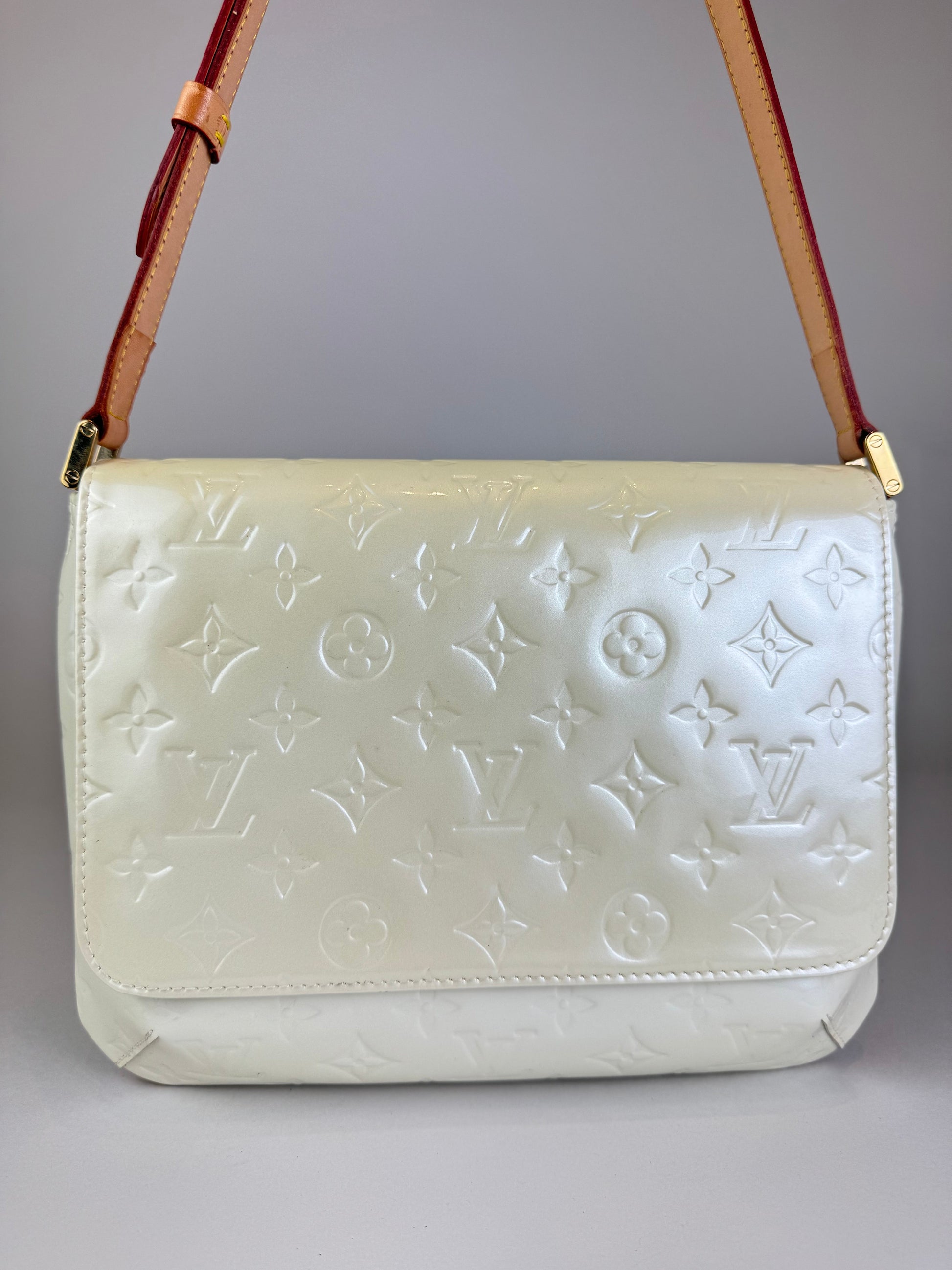 Louis Vuitton Thompson Vernis - respace.studio
