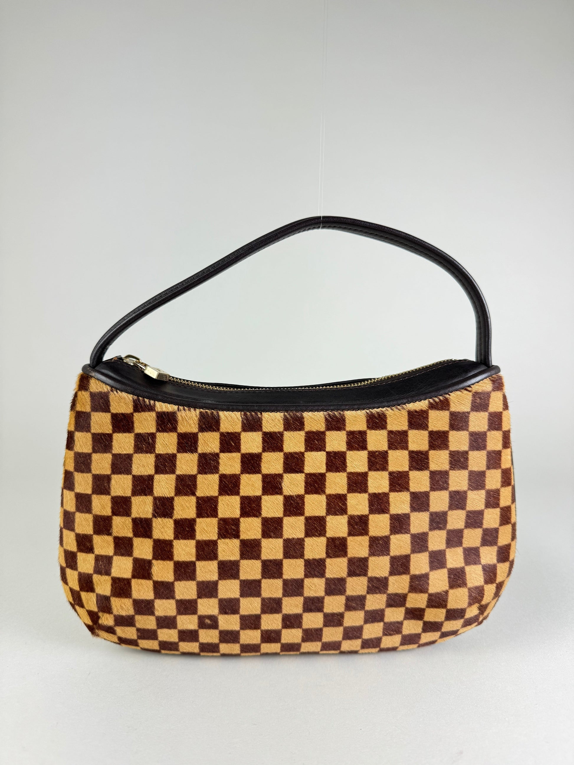 Louis Vuitton Tiger - respace.studio