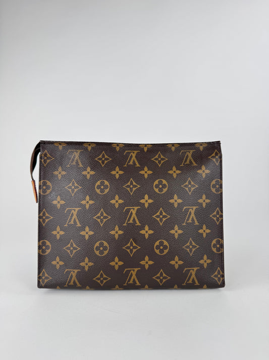 Louis Vuitton Toiletry Pouch 26 - respace.studio