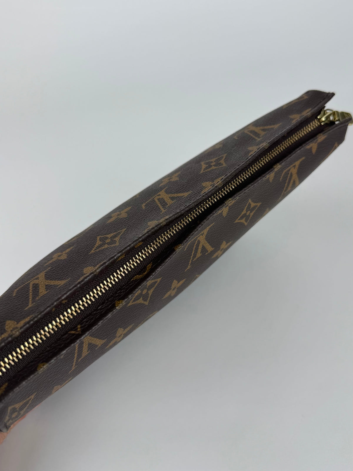 Louis Vuitton Toiletry Pouch 26 - respace.studio