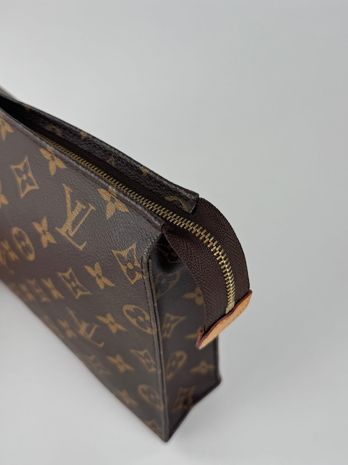 Louis Vuitton Toiletry Pouch 26 - respace.studio