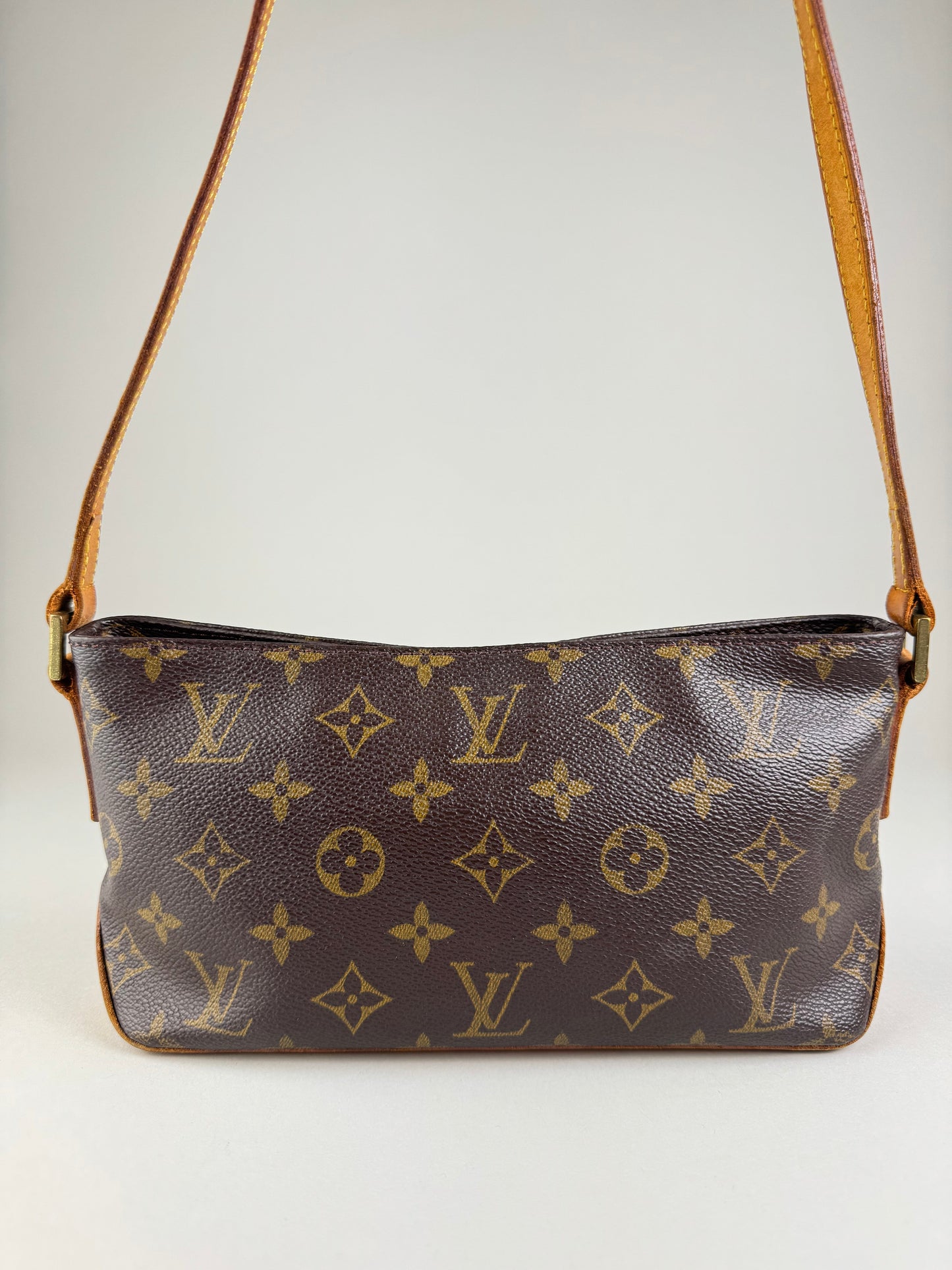 Louis Vuitton Trotteur - respace.studio
