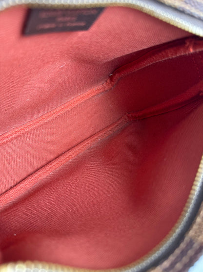 Louis Vuitton Trousse - respace.studio