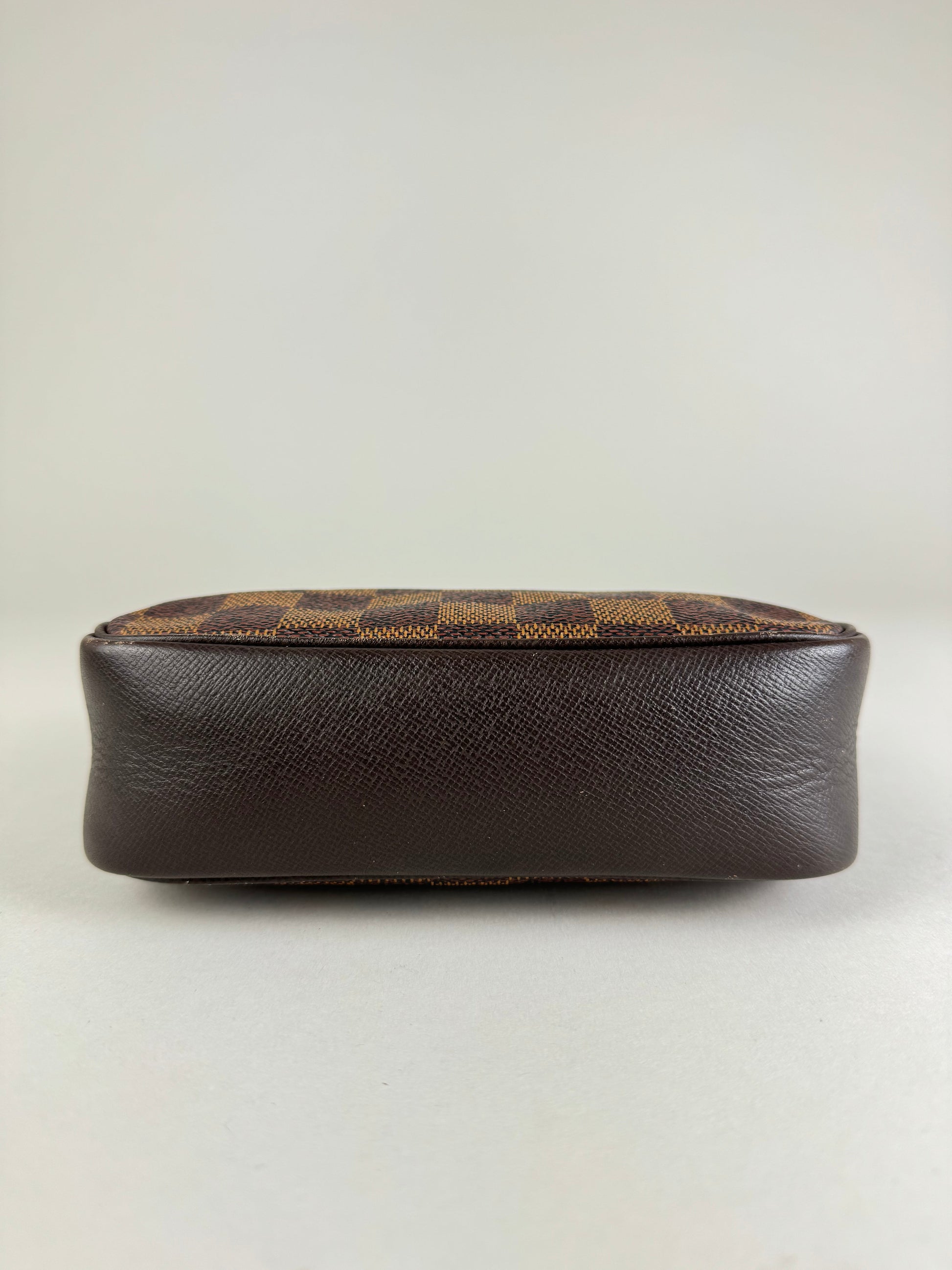 Louis Vuitton Trousse - respace.studio