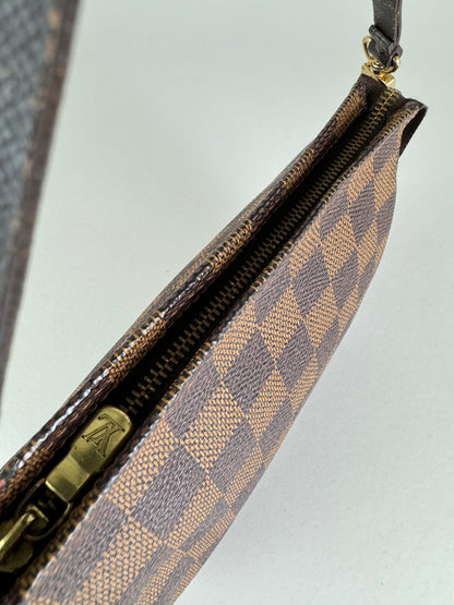 Louis Vuitton Trousse - respace.studio