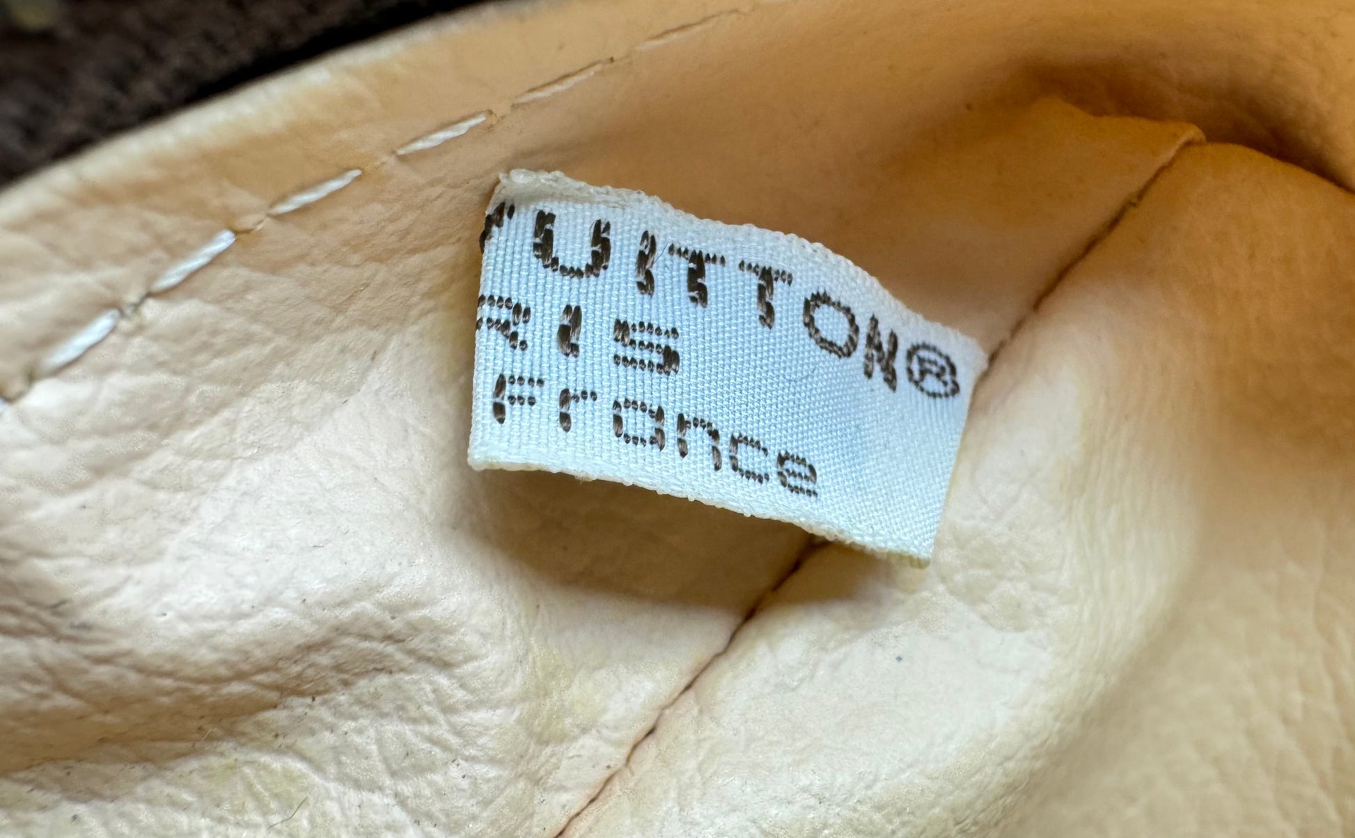 Louis Vuitton Trousse Toilette 28 - respace.studio
